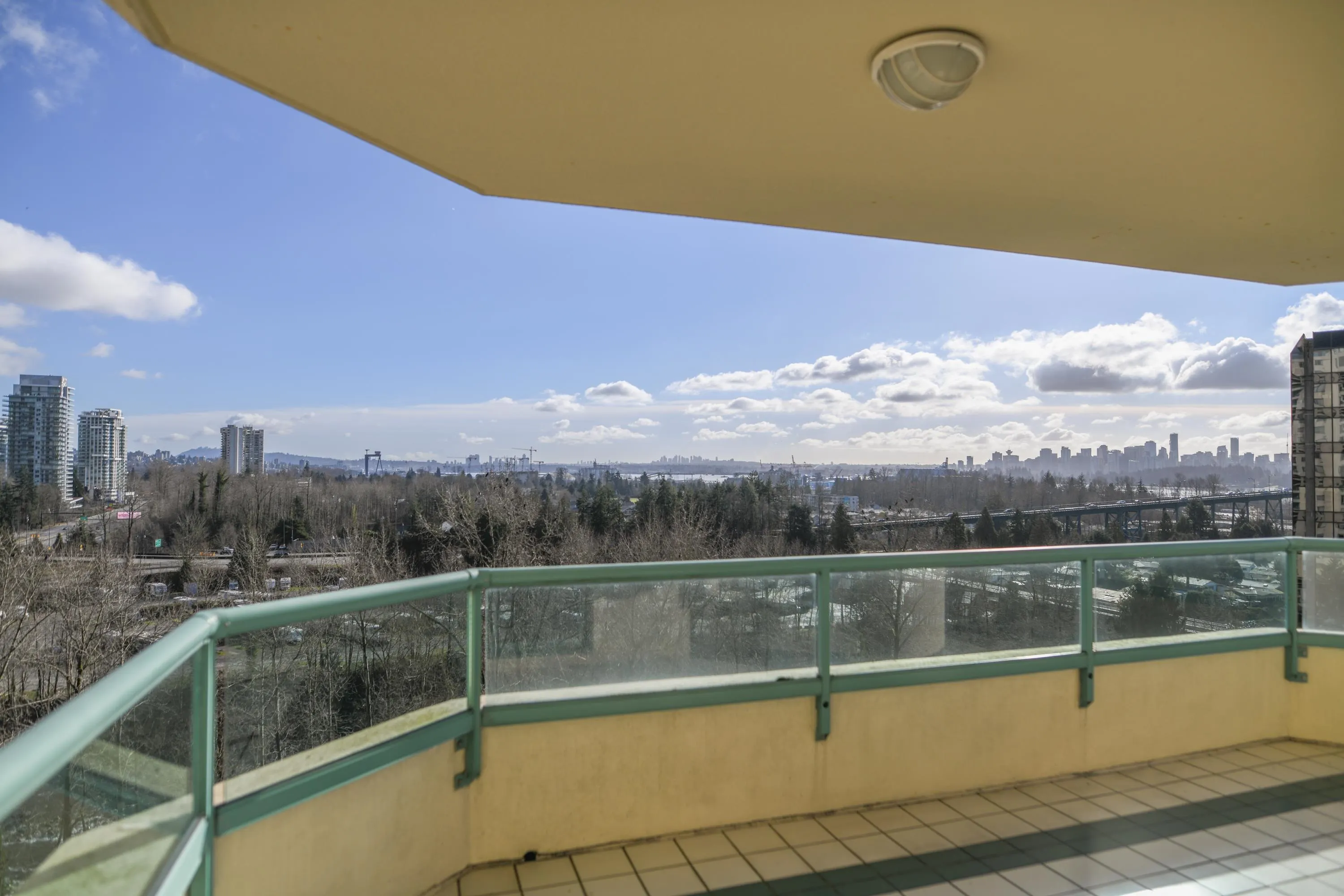 338 Taylor Way #15B