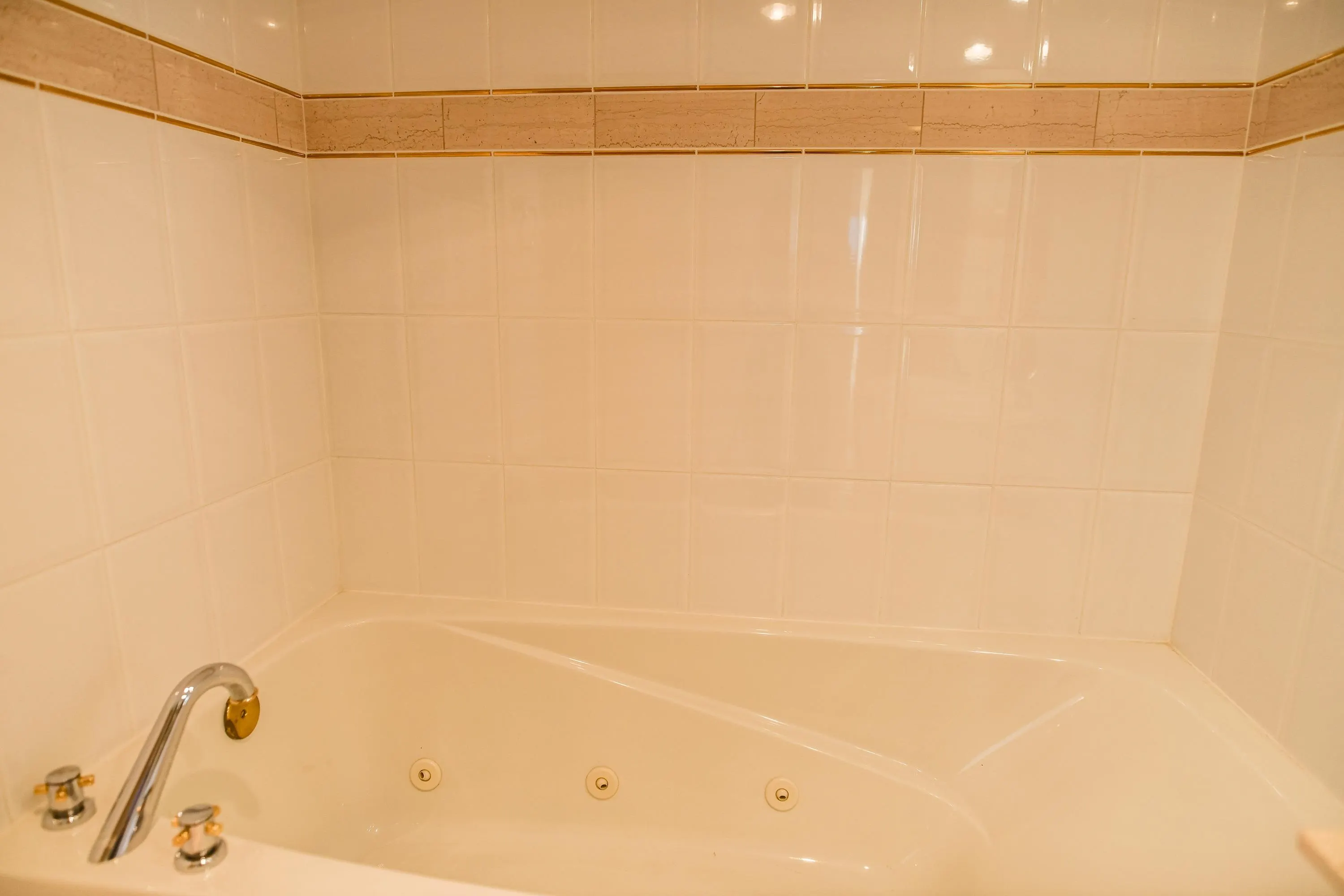338 Taylor Way #15B