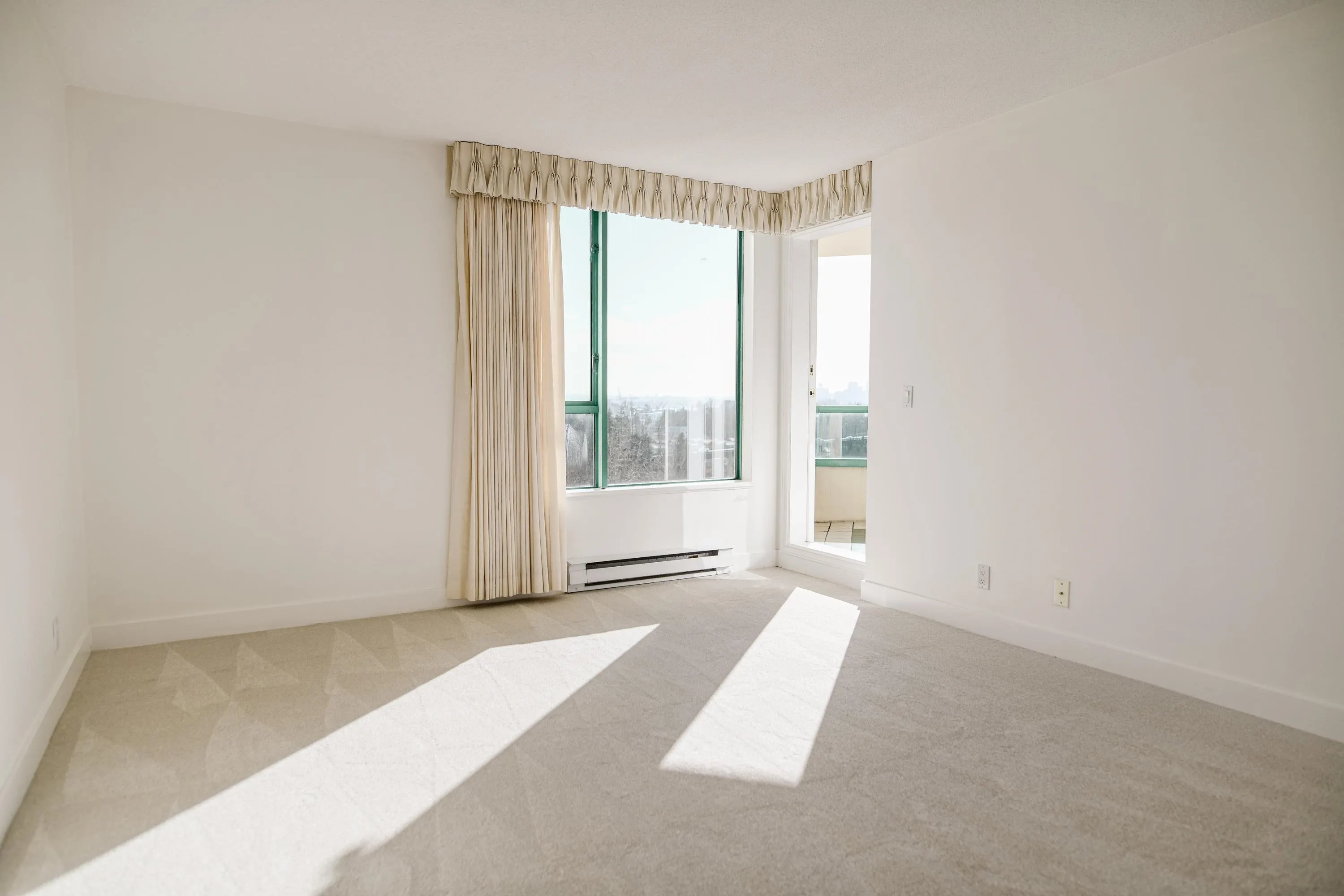 338 Taylor Way #15B