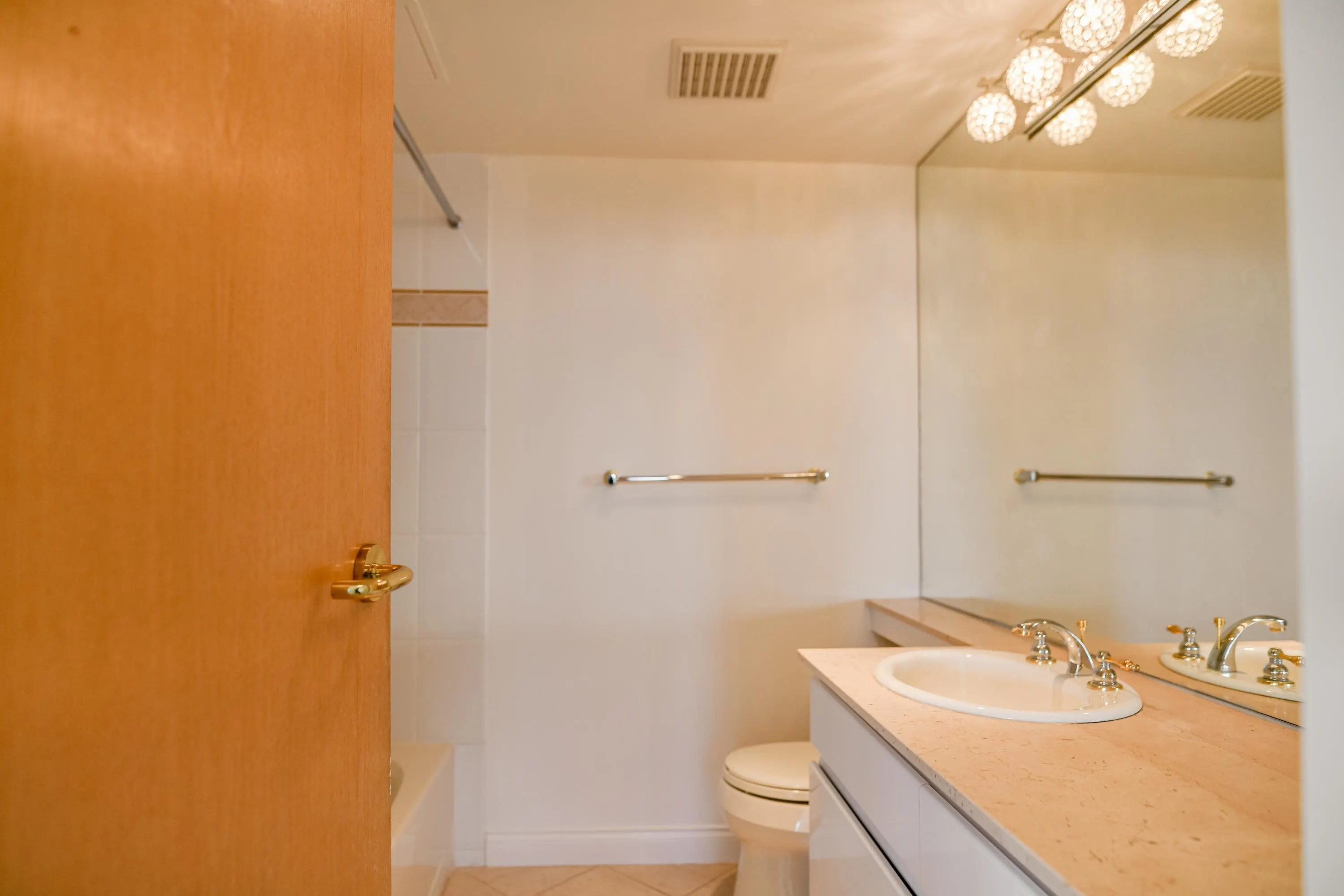 338 Taylor Way #15B