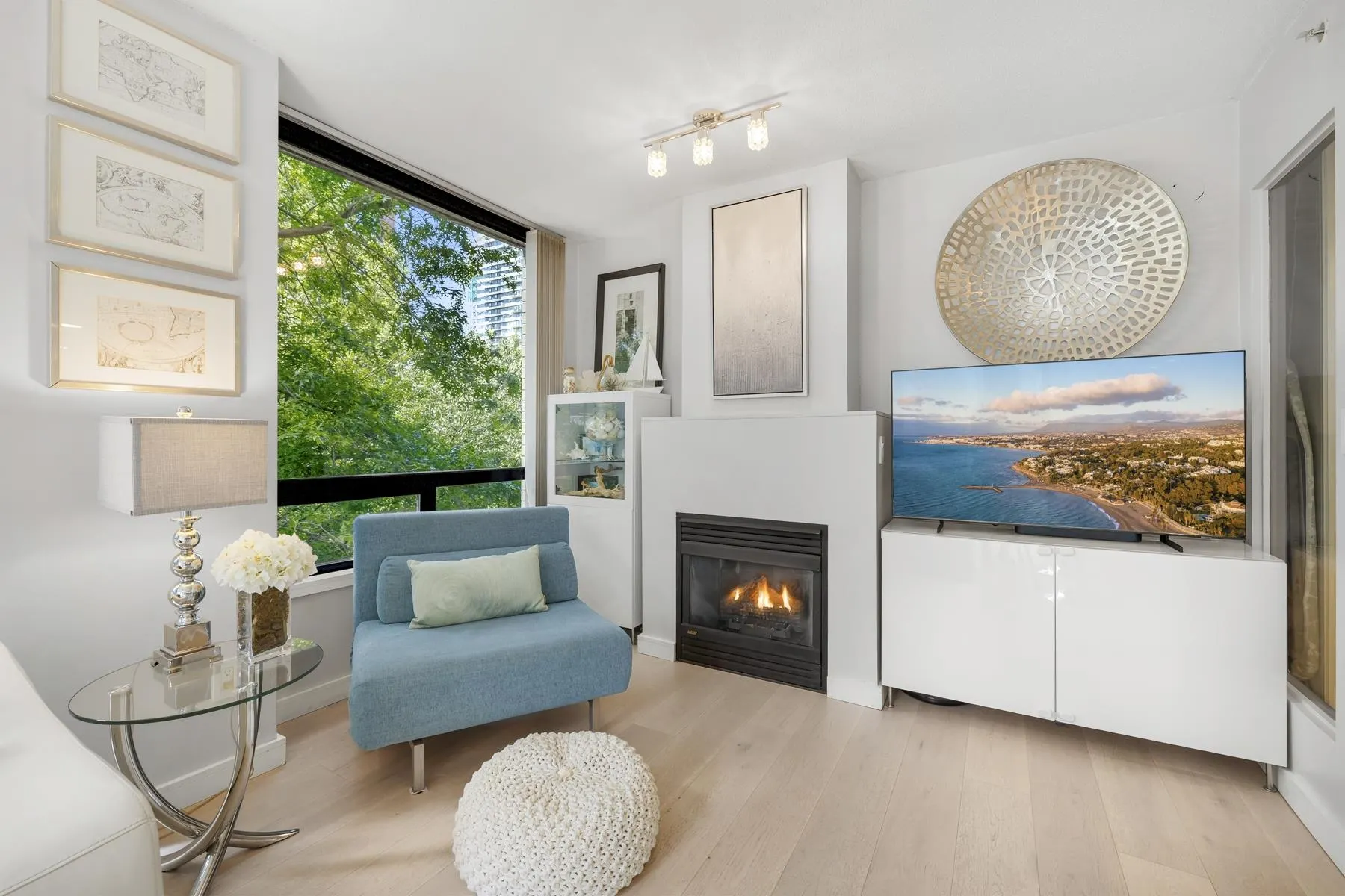 1003 Burnaby Street #304