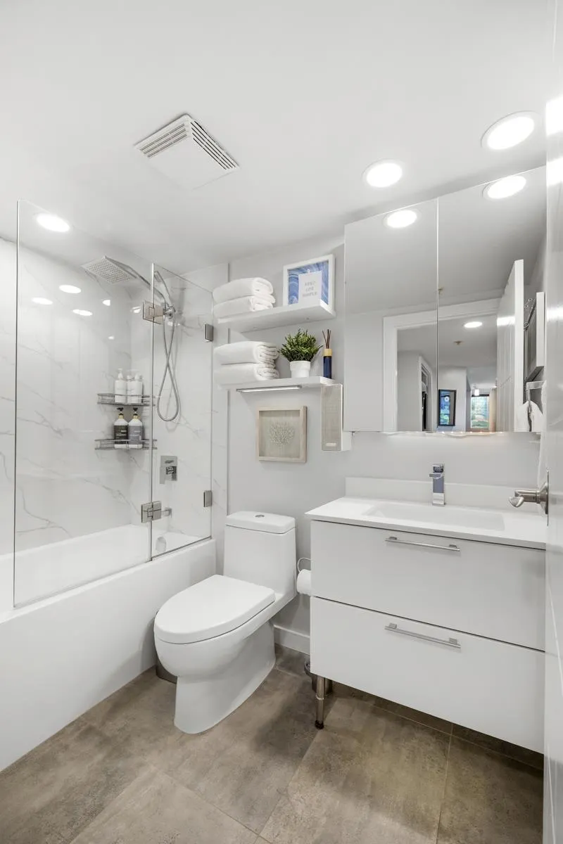 1003 Burnaby Street #304