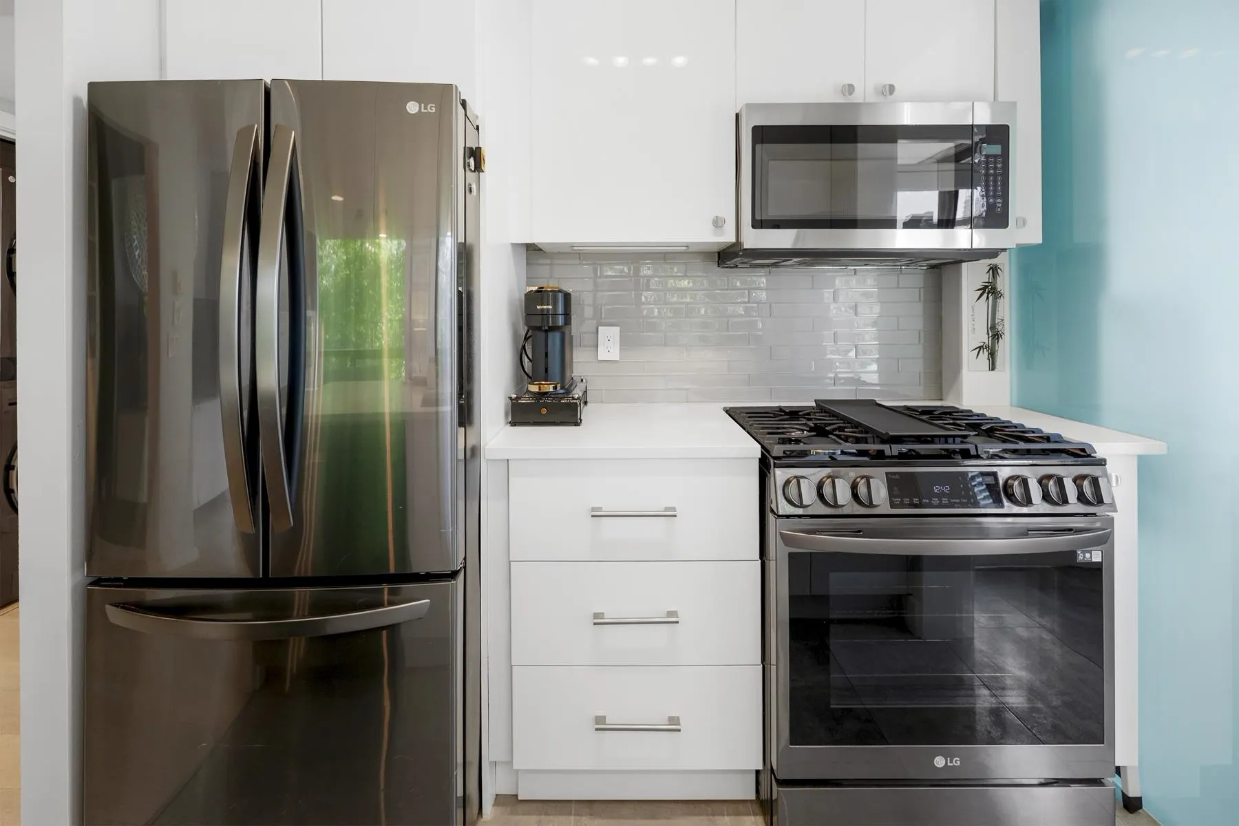 1003 Burnaby Street #304