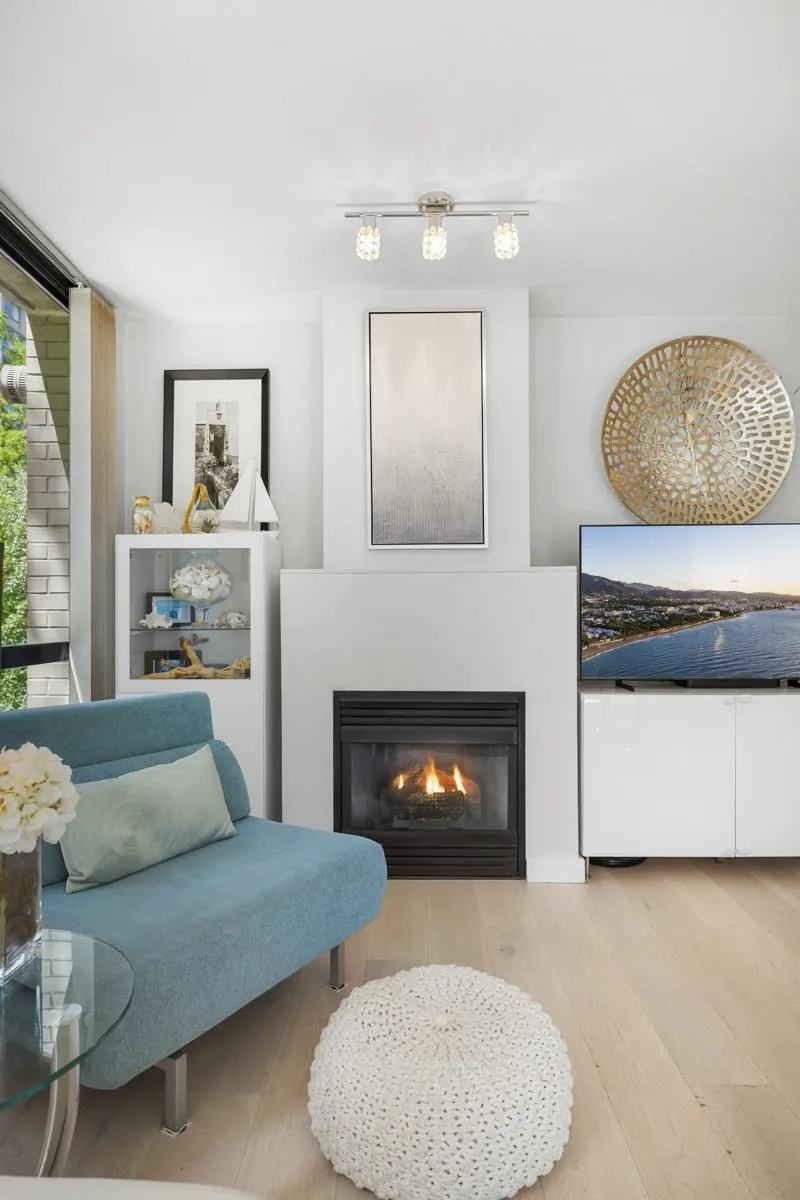 1003 Burnaby Street #304