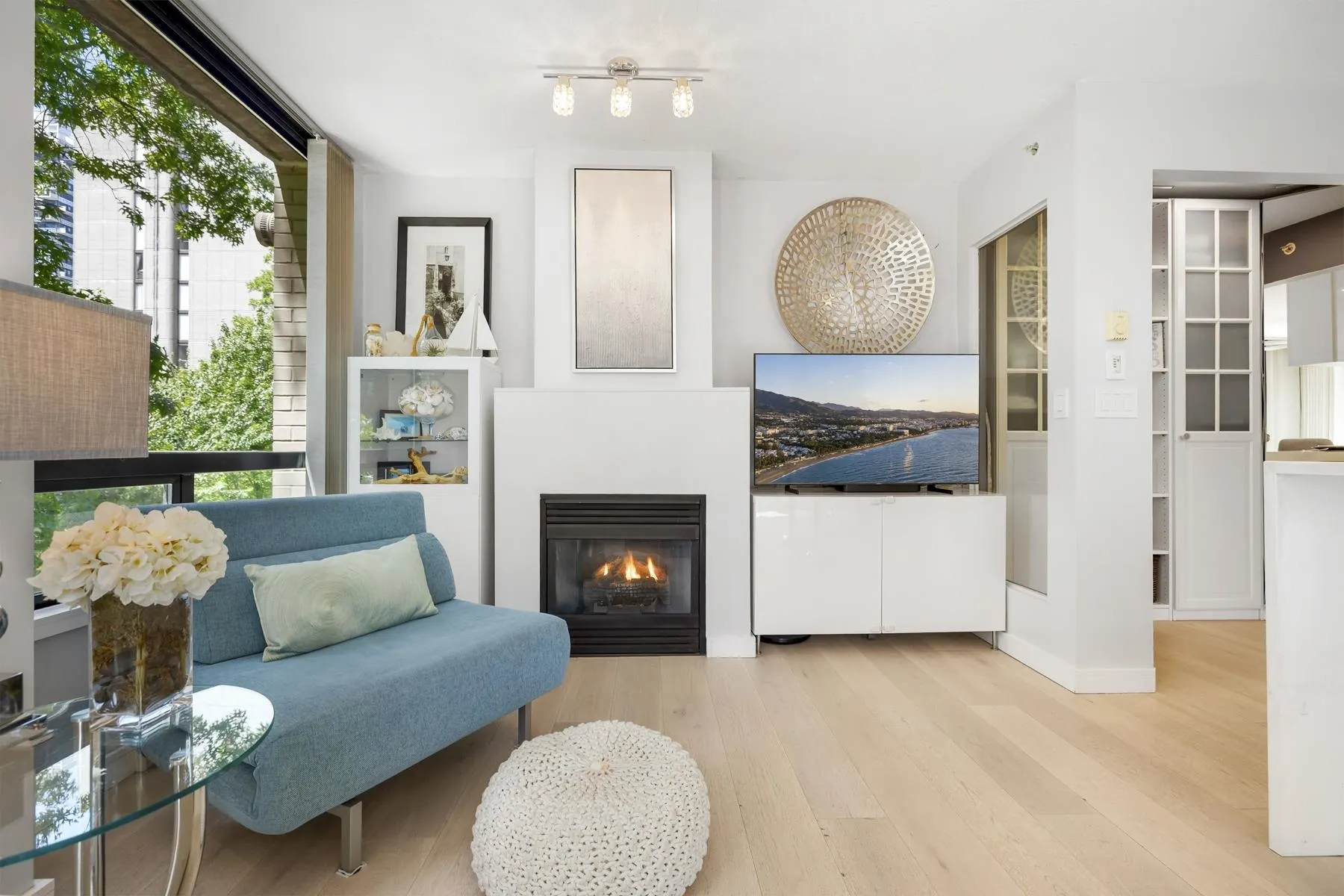 1003 Burnaby Street #304