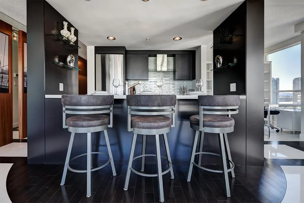 1228 Marinaside Crescent #2106