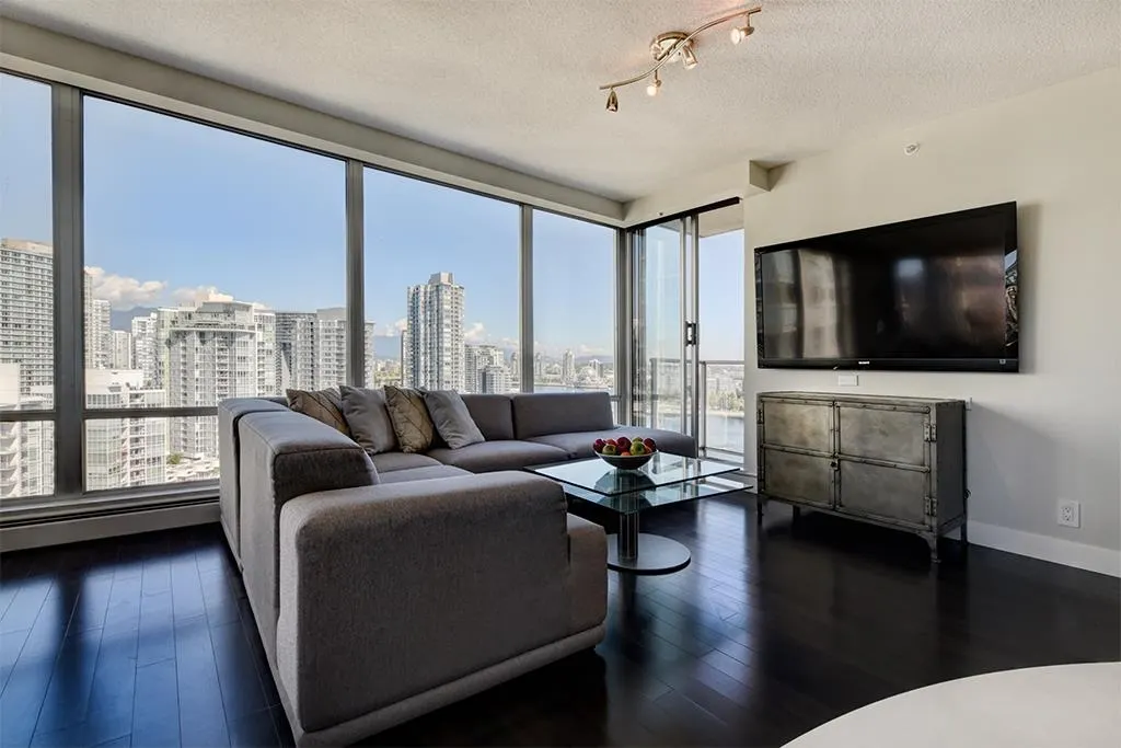 1228 Marinaside Crescent #2106
