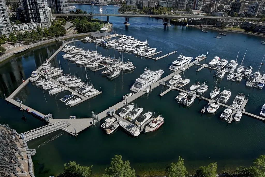 1228 Marinaside Crescent #2106