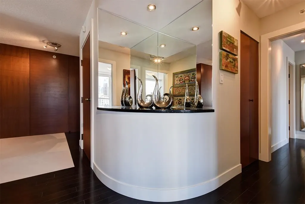 1228 Marinaside Crescent #2106