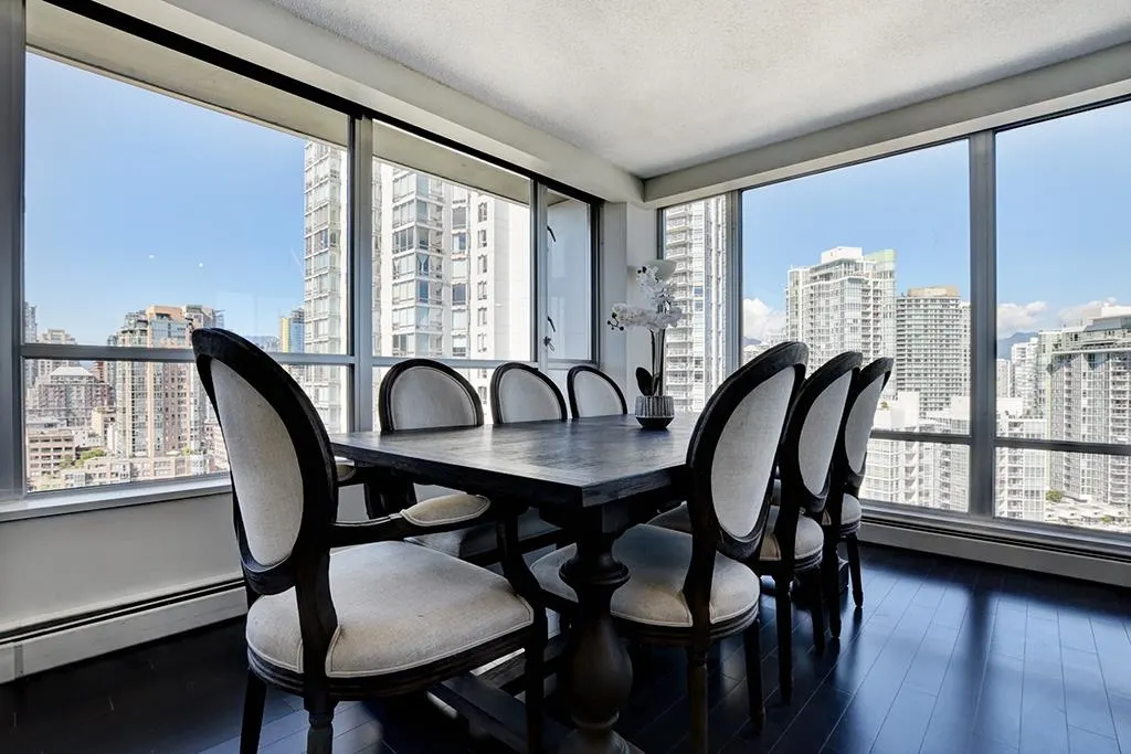 1228 Marinaside Crescent #2106