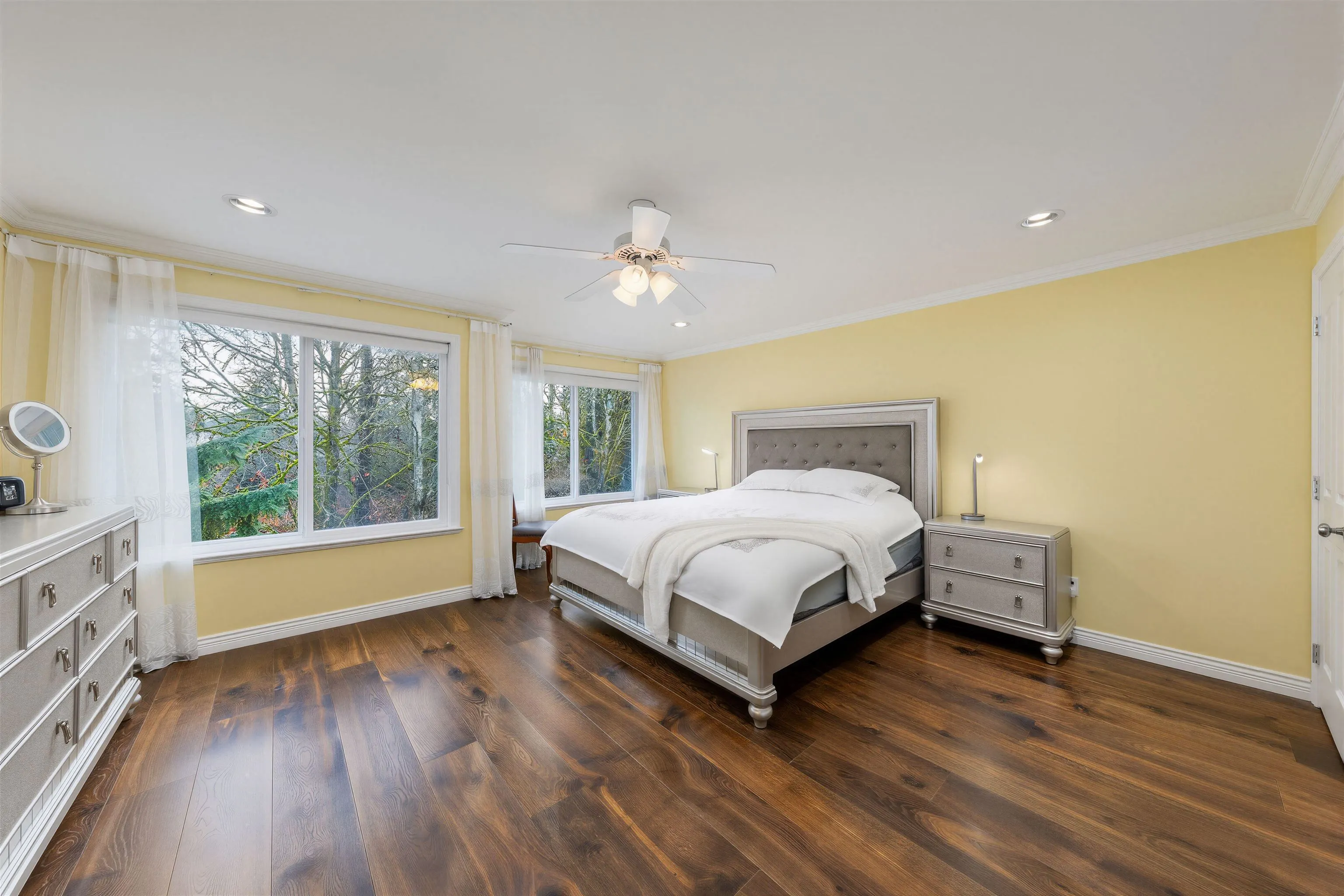 8450 168 Street