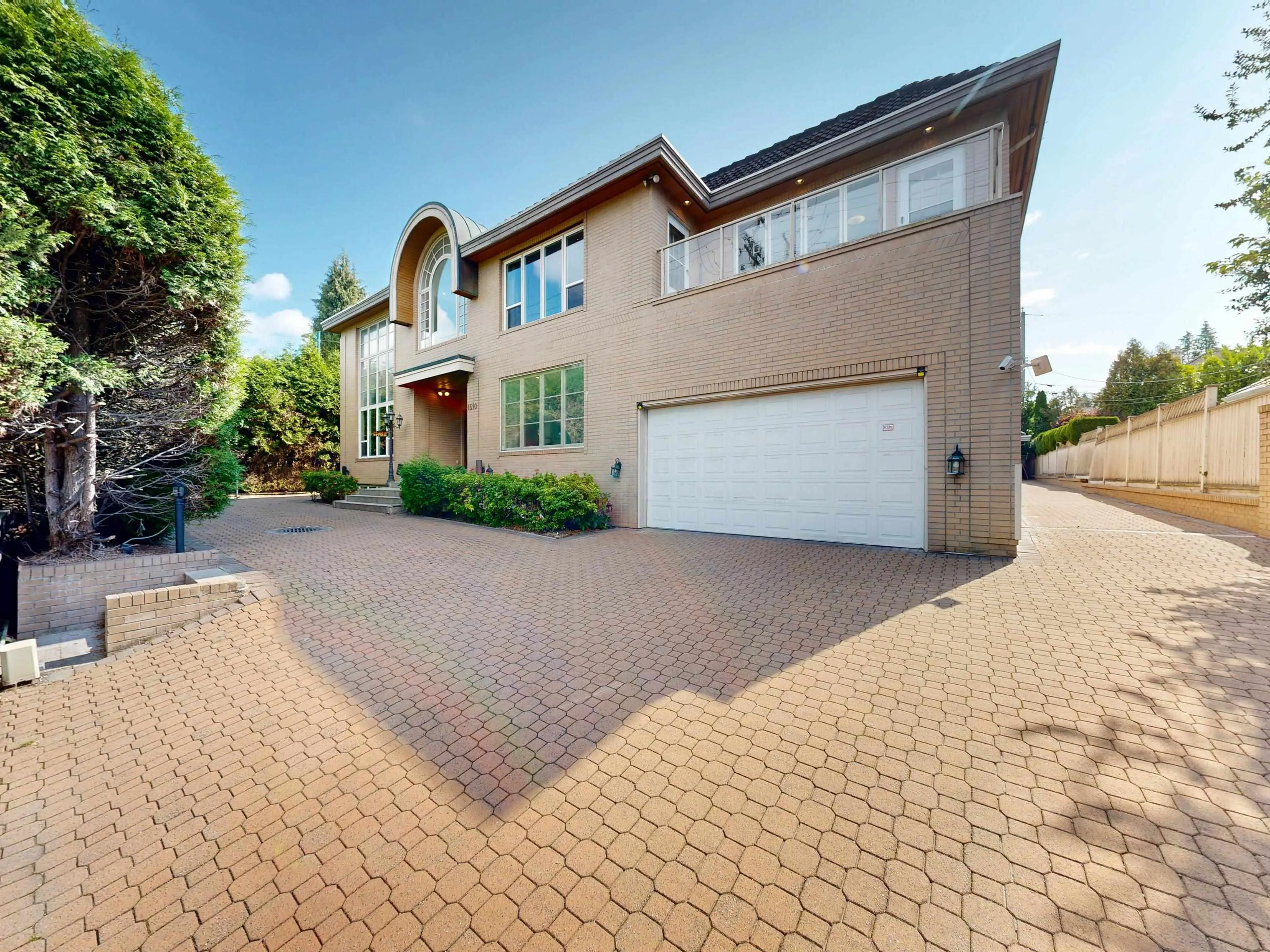 1510 W 33rd Avenue