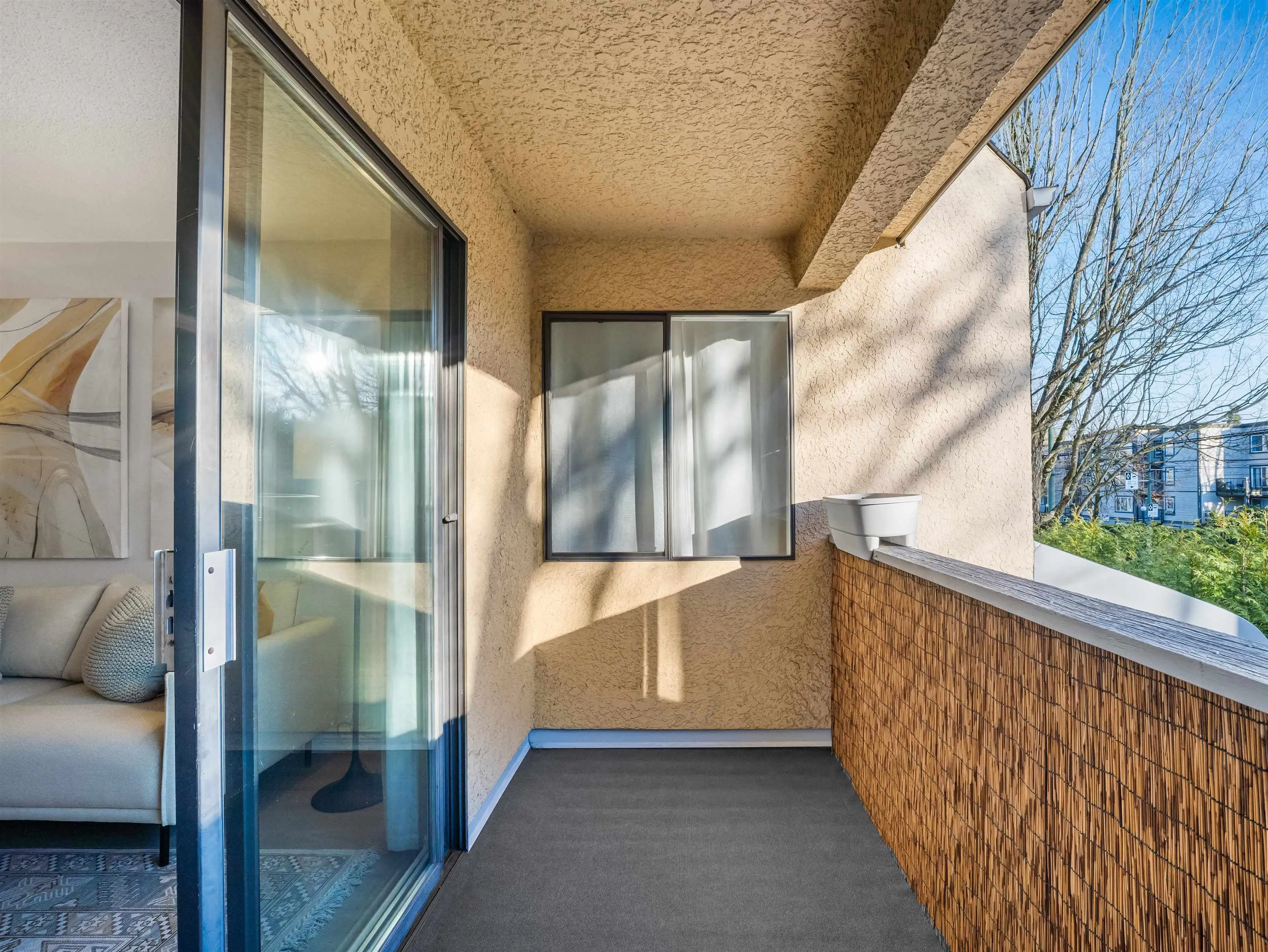 975 E Broadway #313