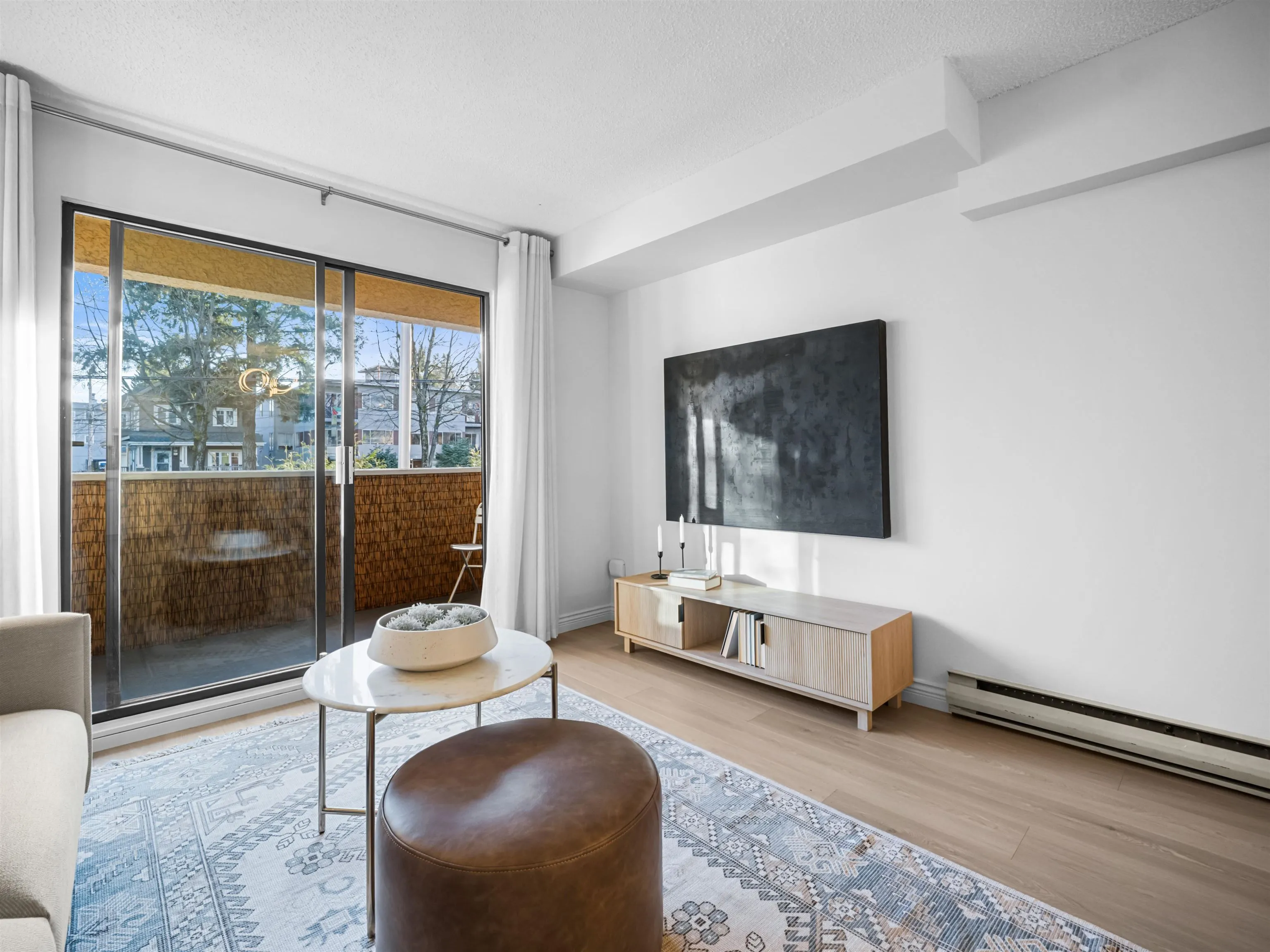 975 E Broadway #313