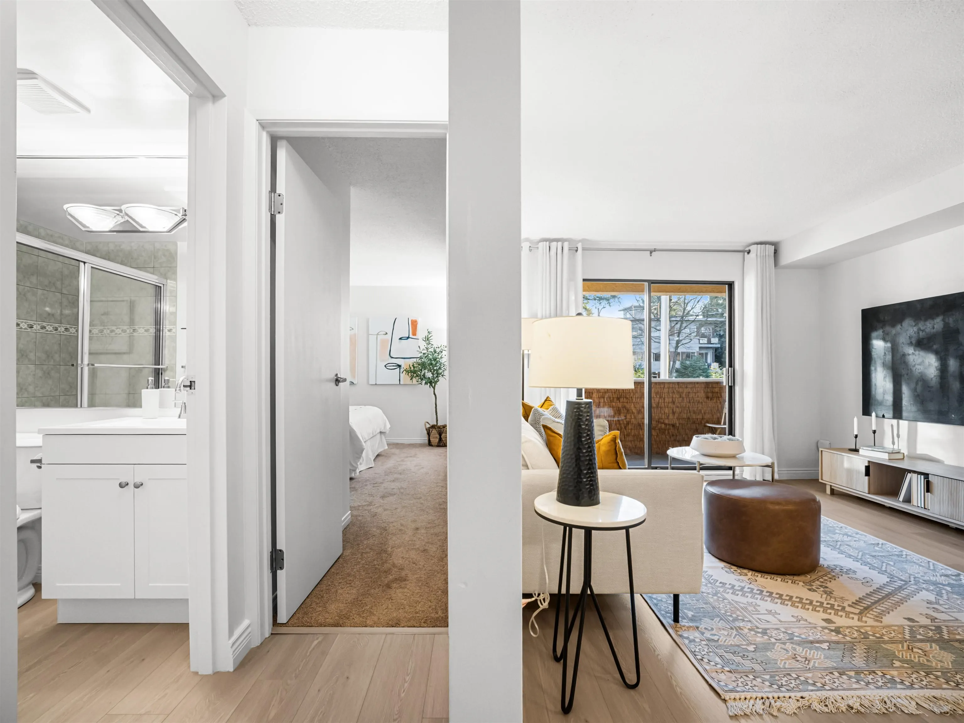 975 E Broadway #313