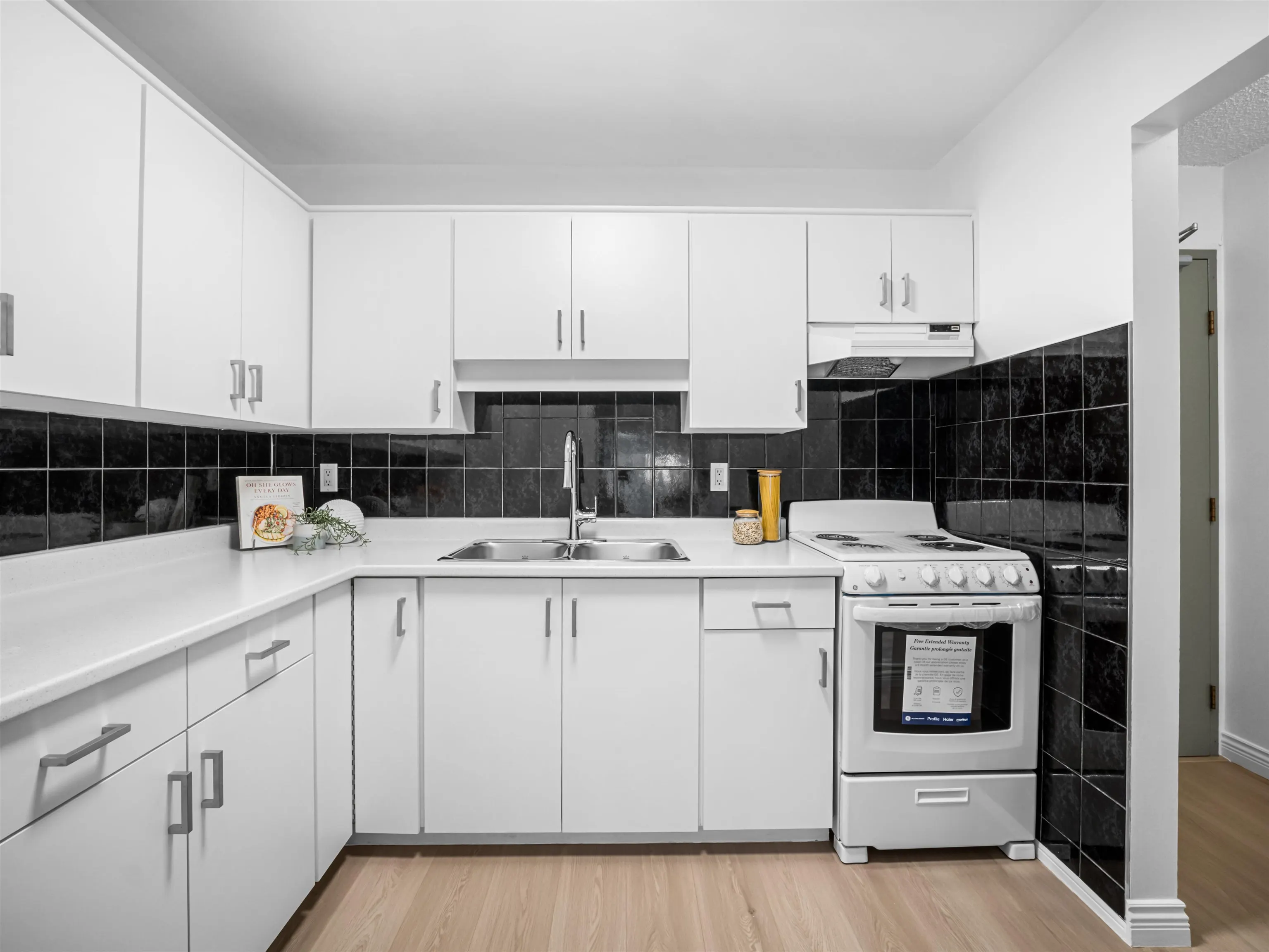 975 E Broadway #313