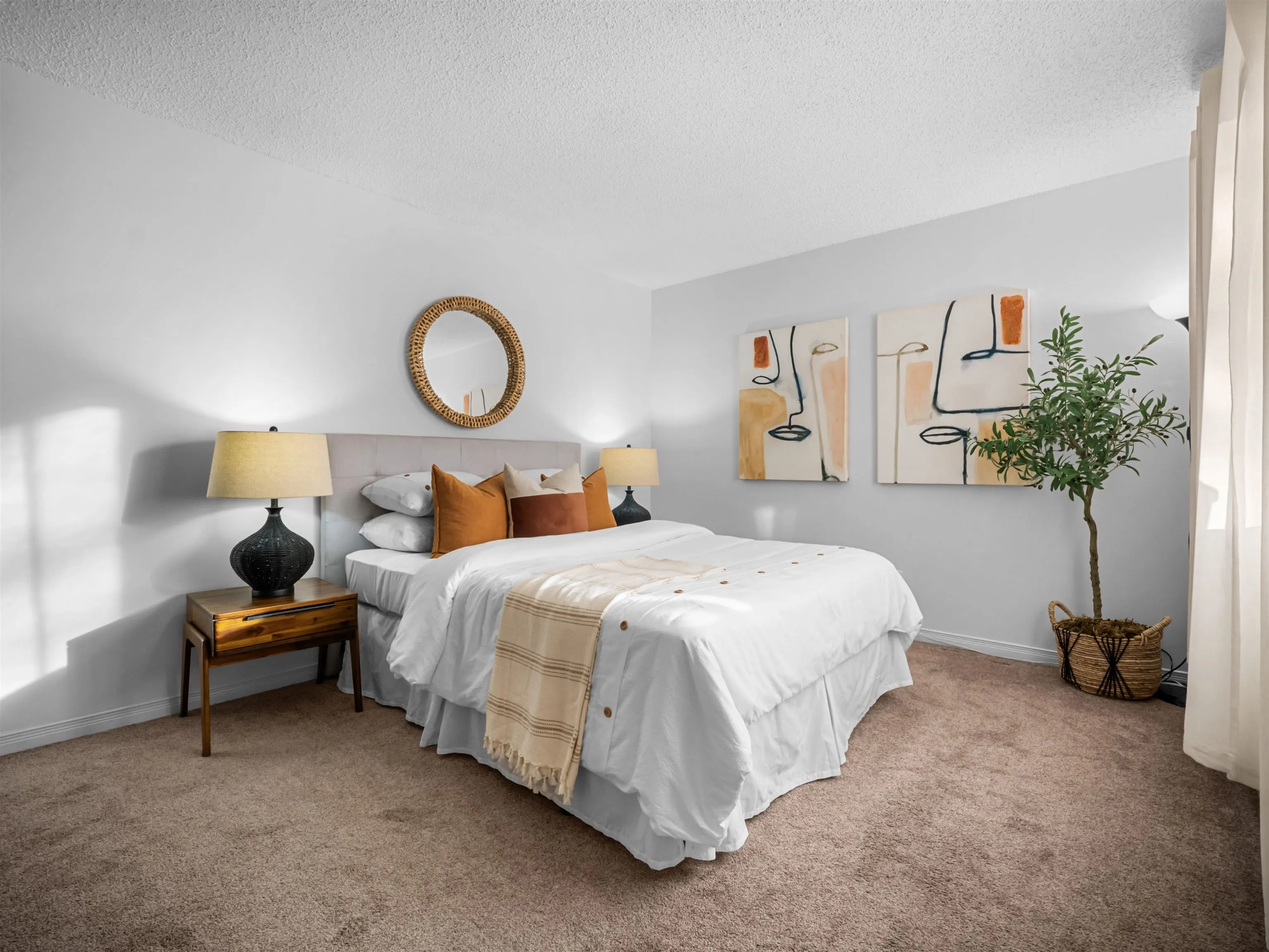 975 E Broadway #313