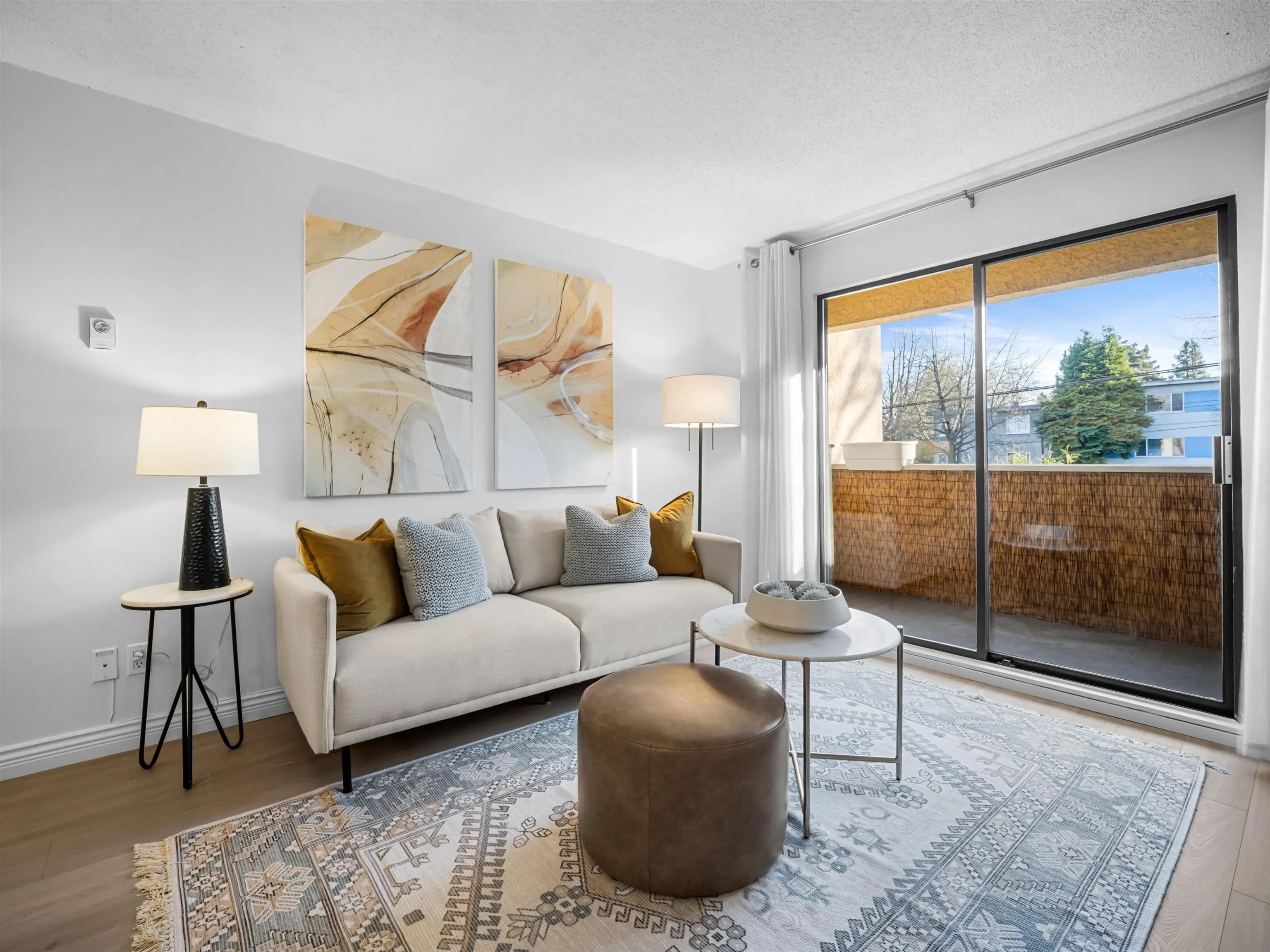 975 E Broadway #313