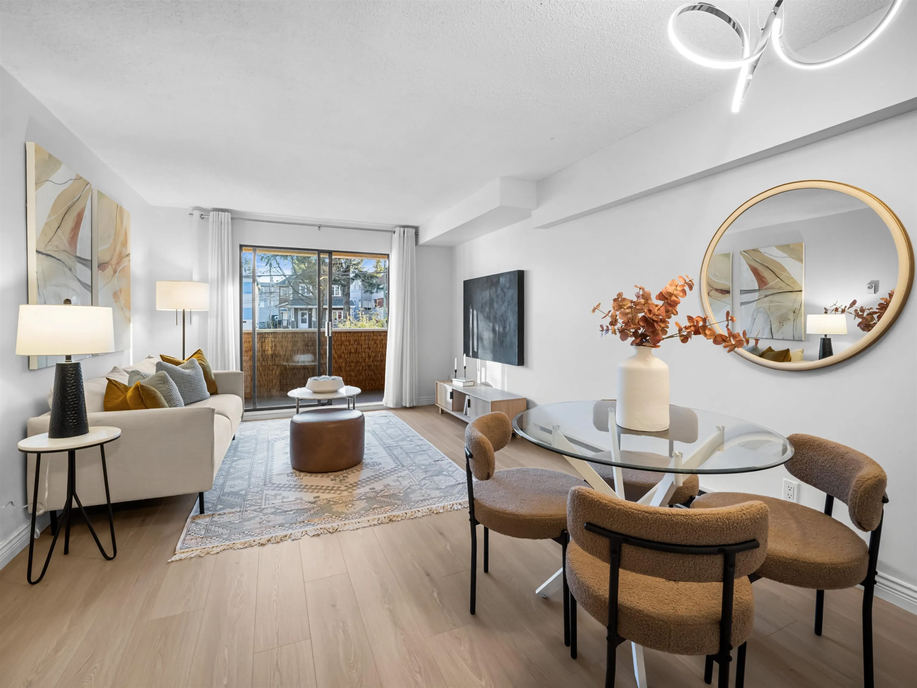 975 E Broadway #313