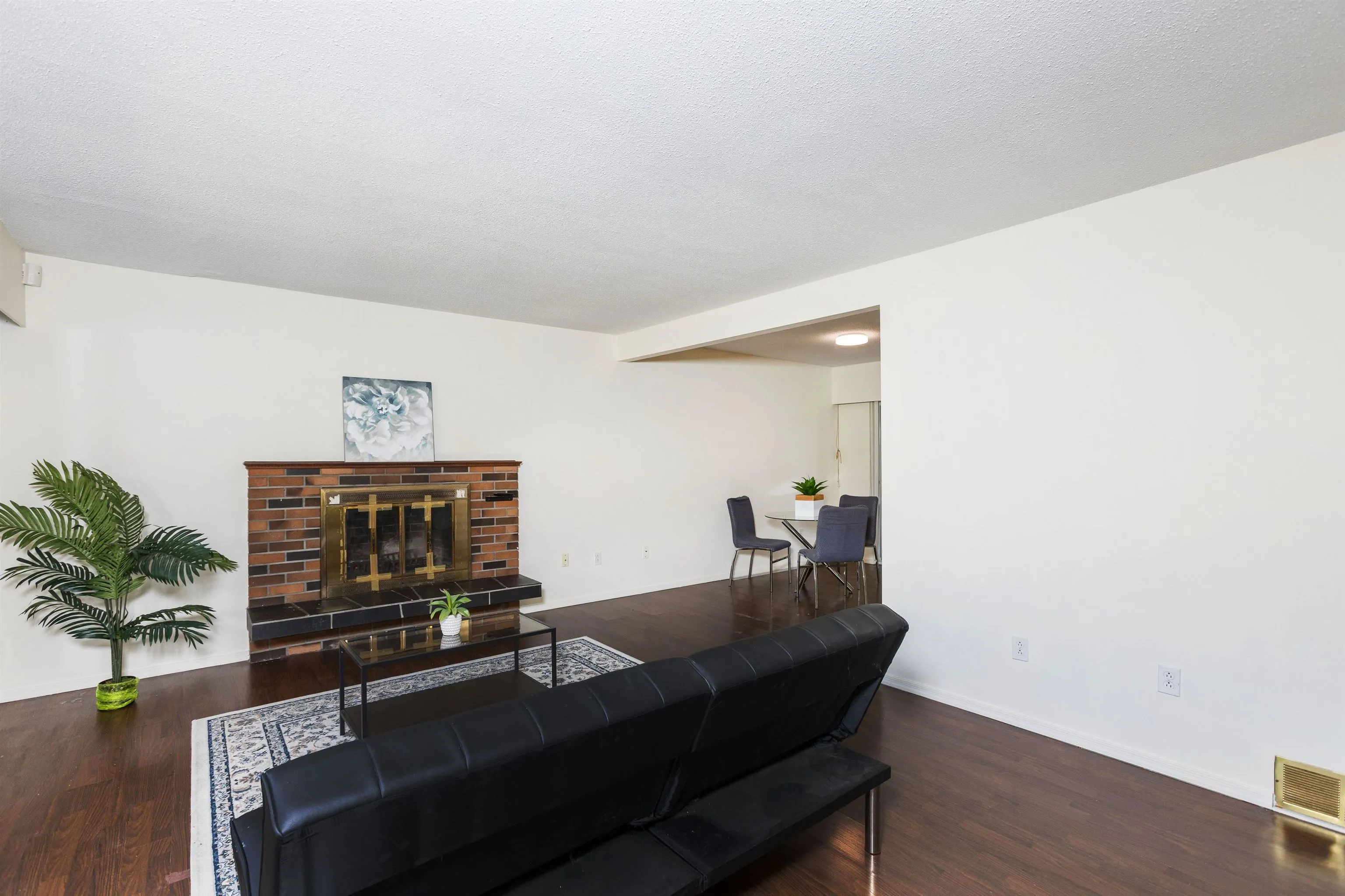 14036 102a Avenue