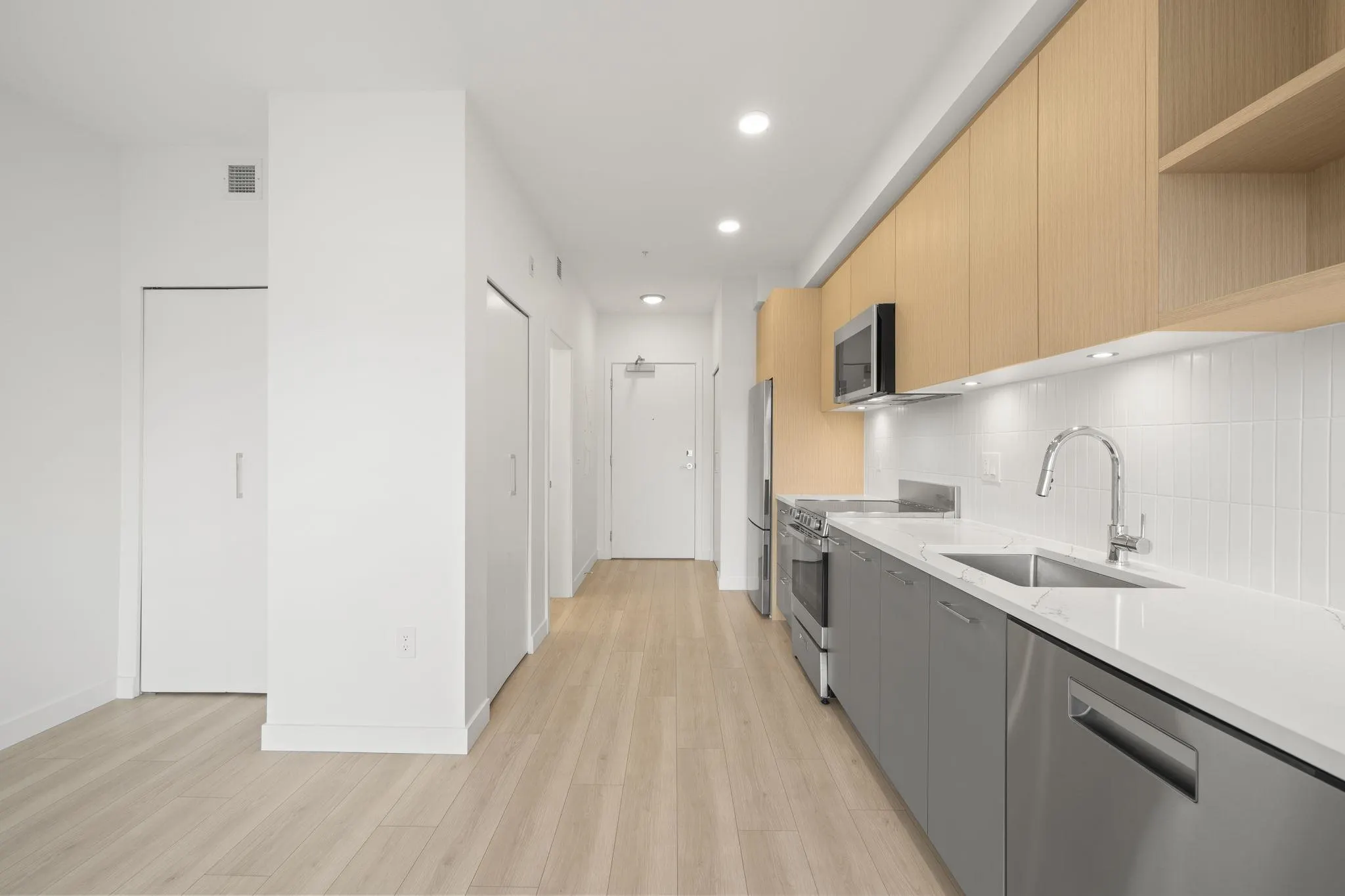 10777 138 Street #412