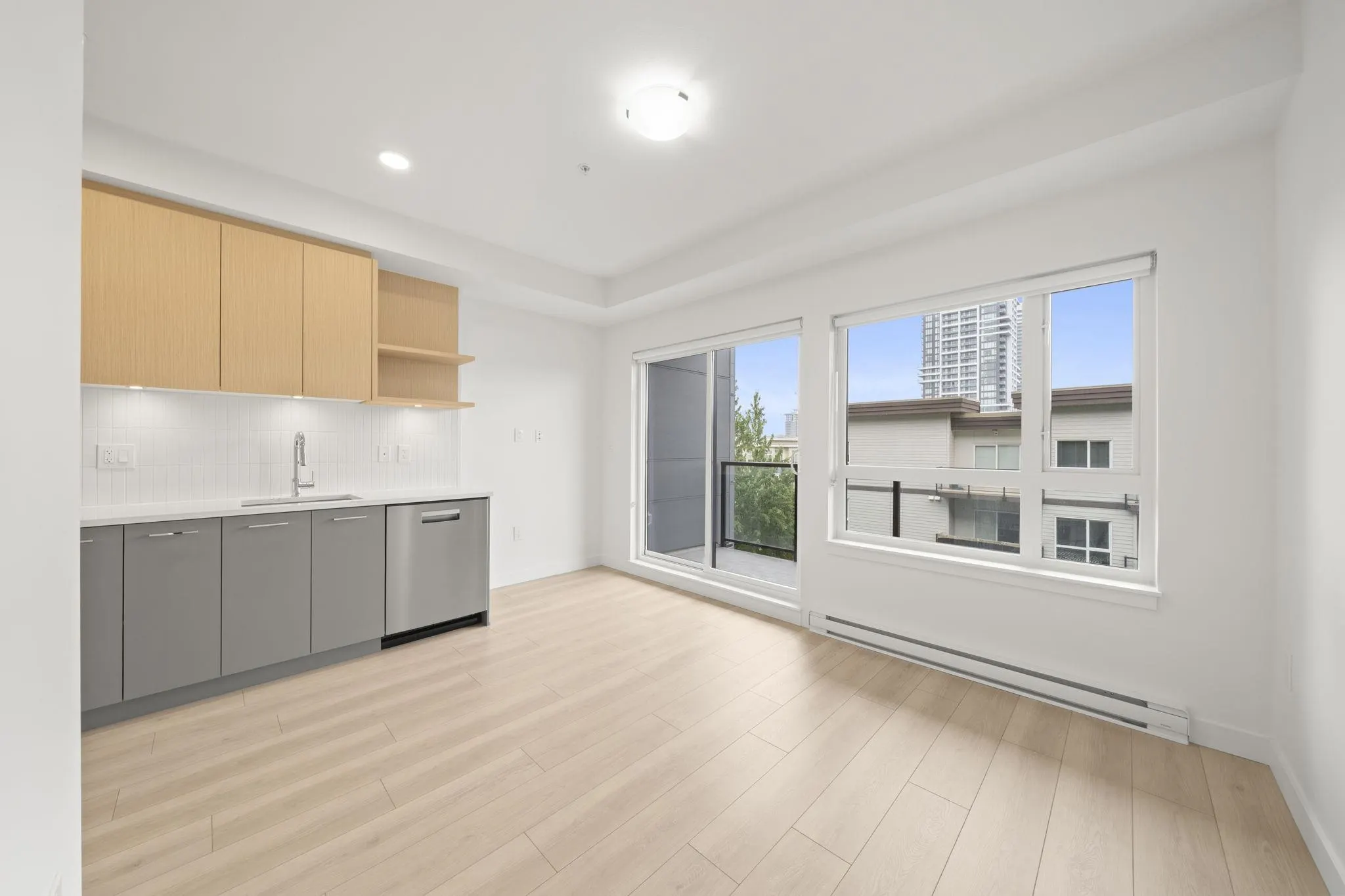 10777 138 Street #412