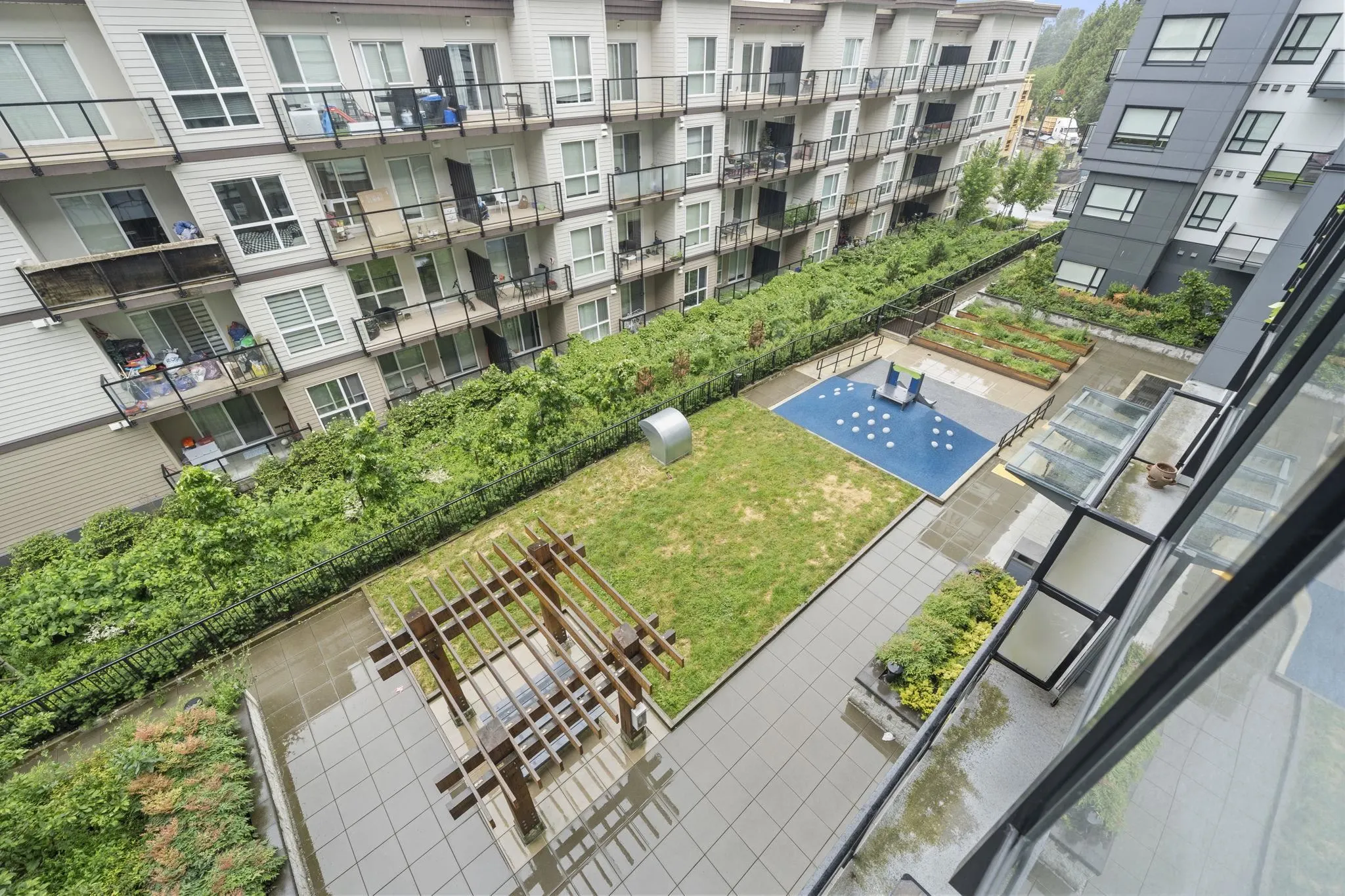 10777 138 Street #412