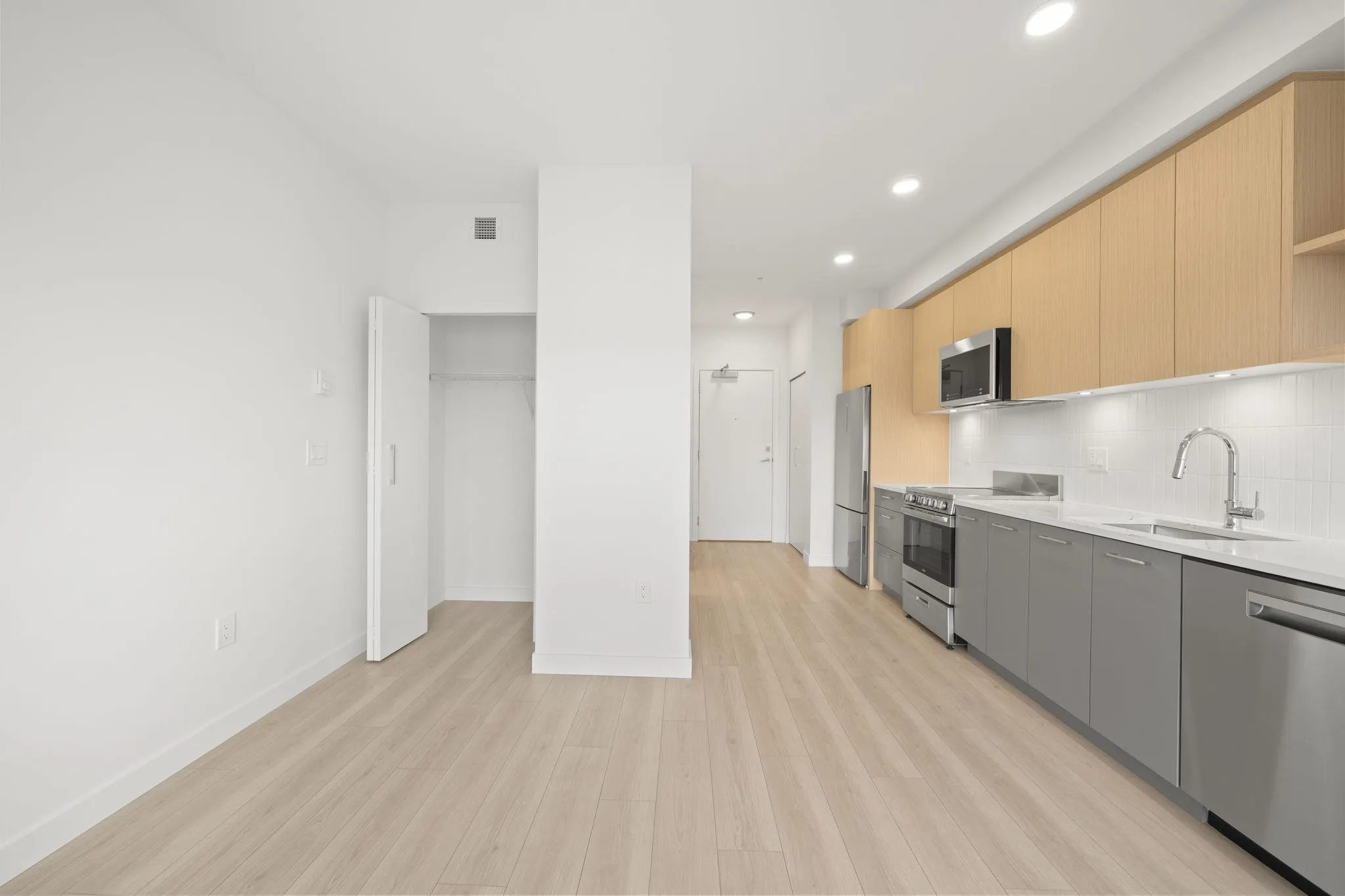 10777 138 Street #412