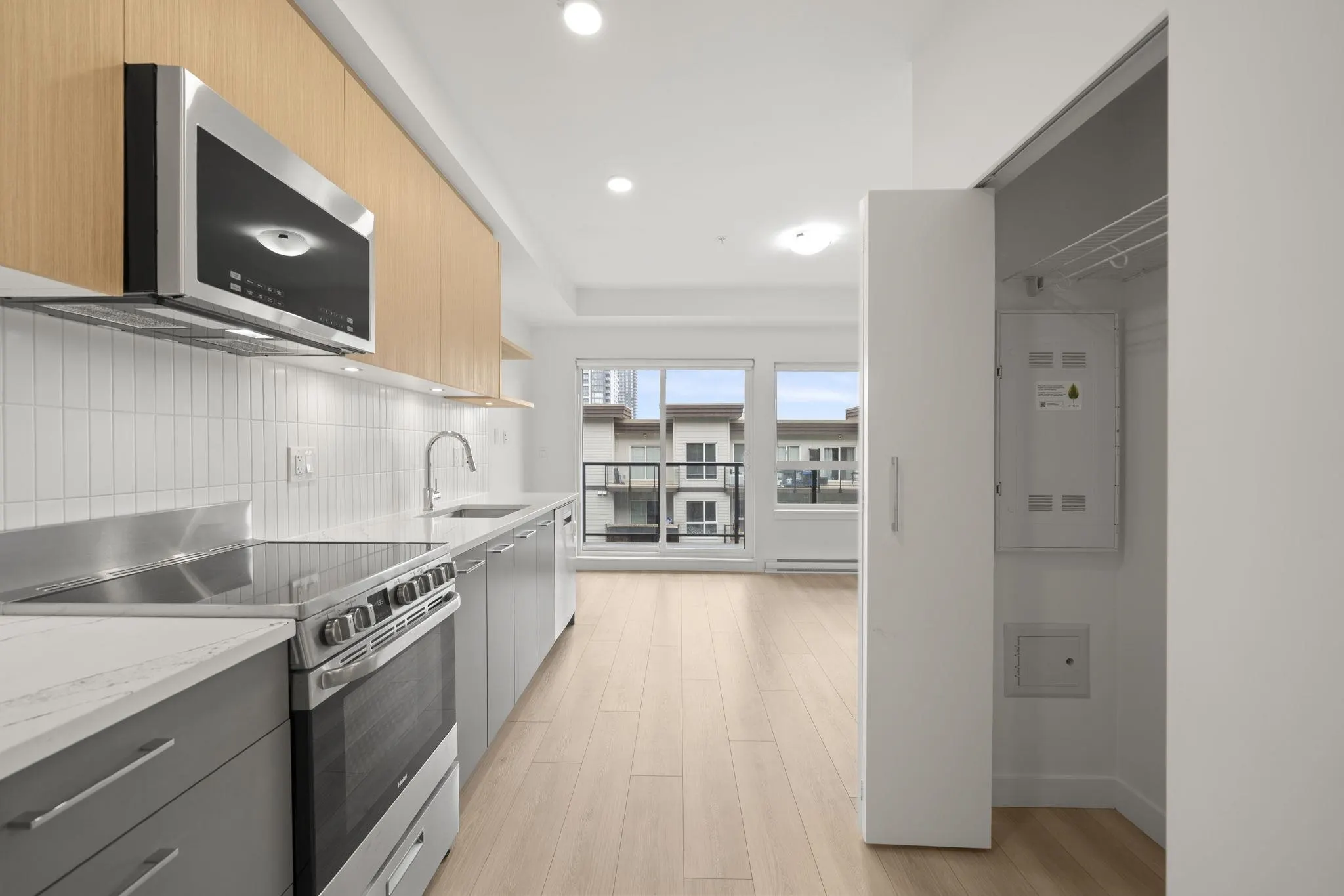 10777 138 Street #412