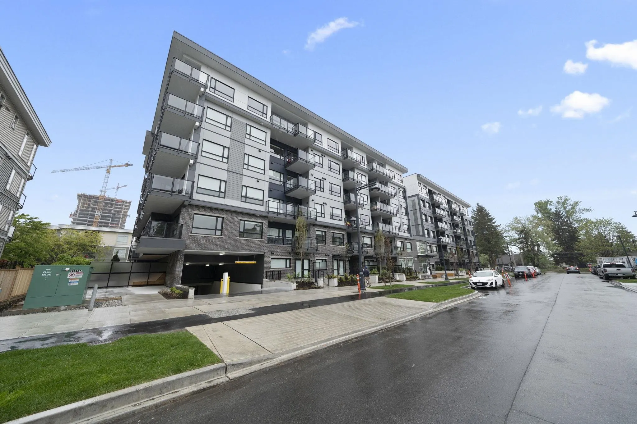 10777 138 Street #412