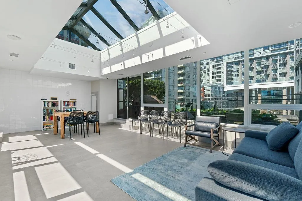 161 E 1st Avenue #601