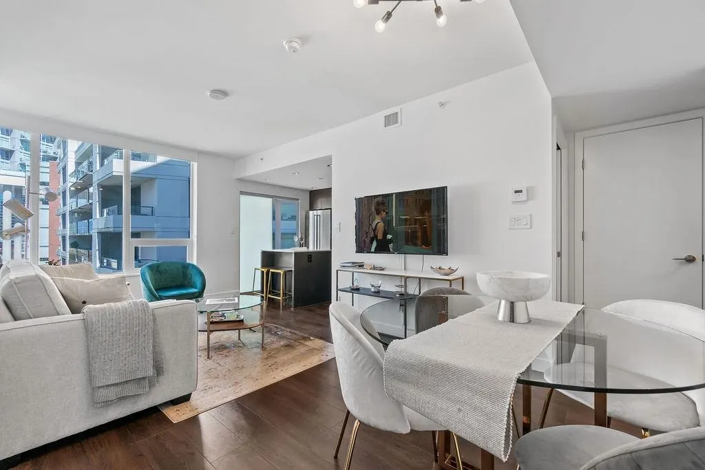 161 E 1st Avenue #601