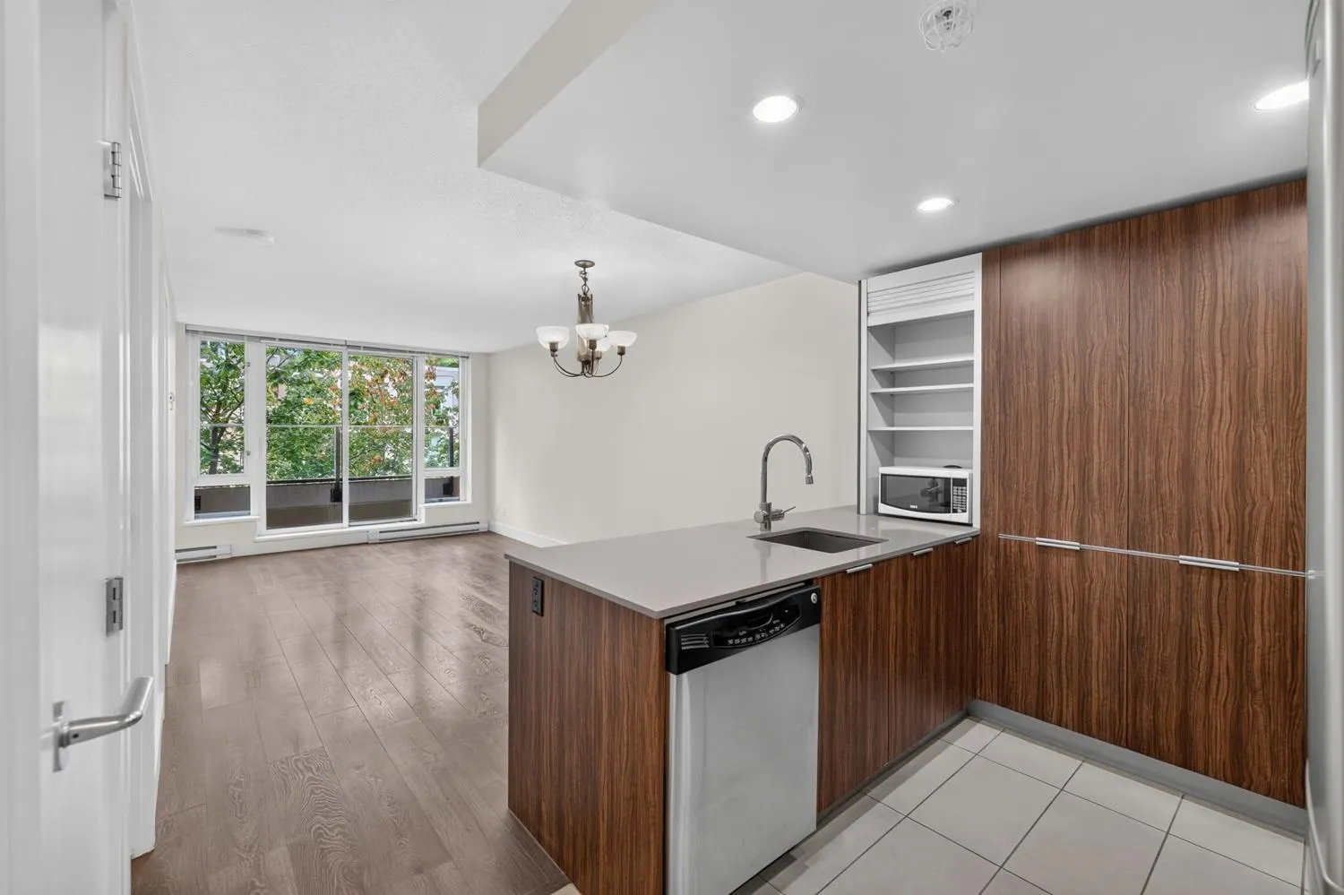 1088 Richards Street #410