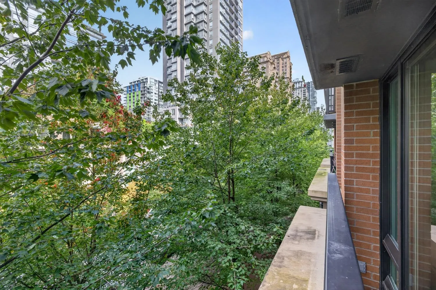 1088 Richards Street #410