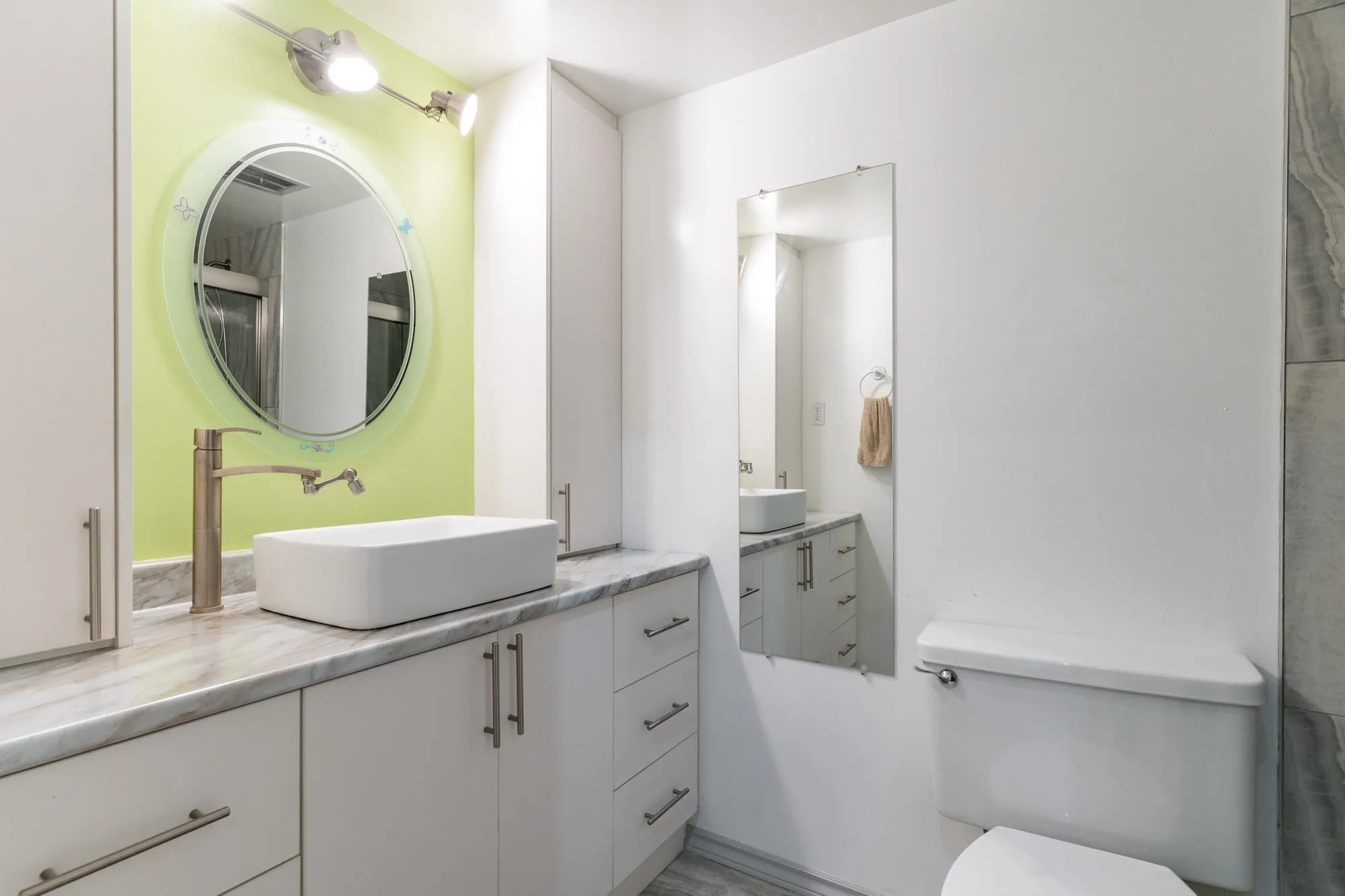 3755 Bartlett Court #1803