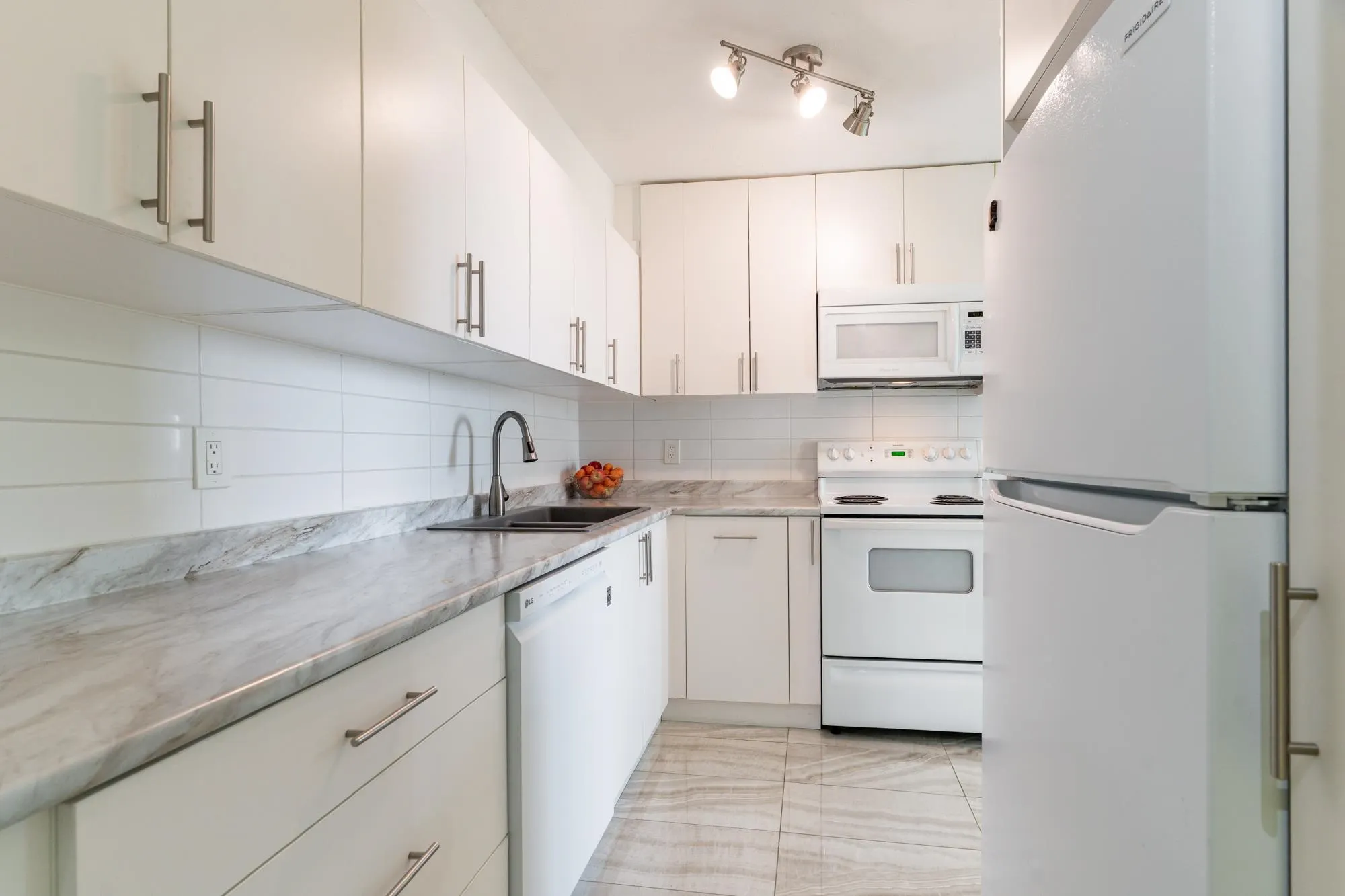 3755 Bartlett Court #1803