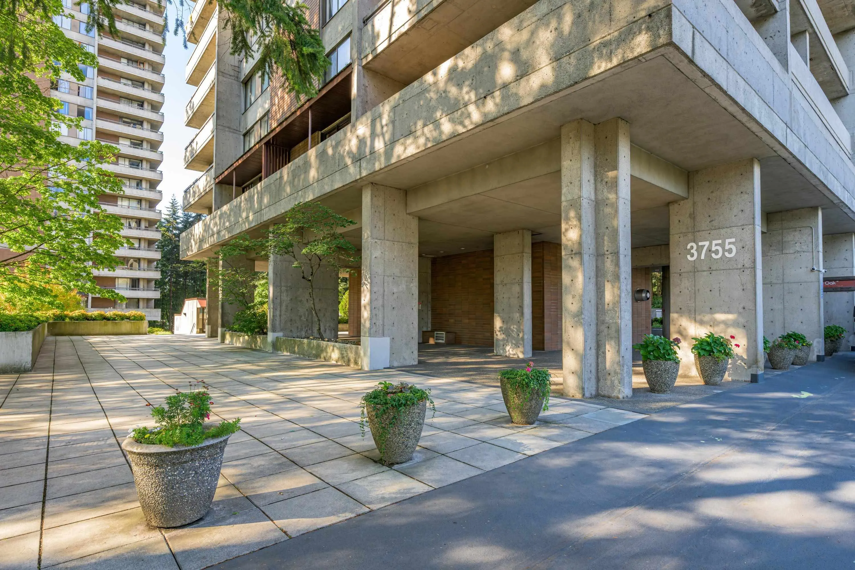 3755 Bartlett Court #1803