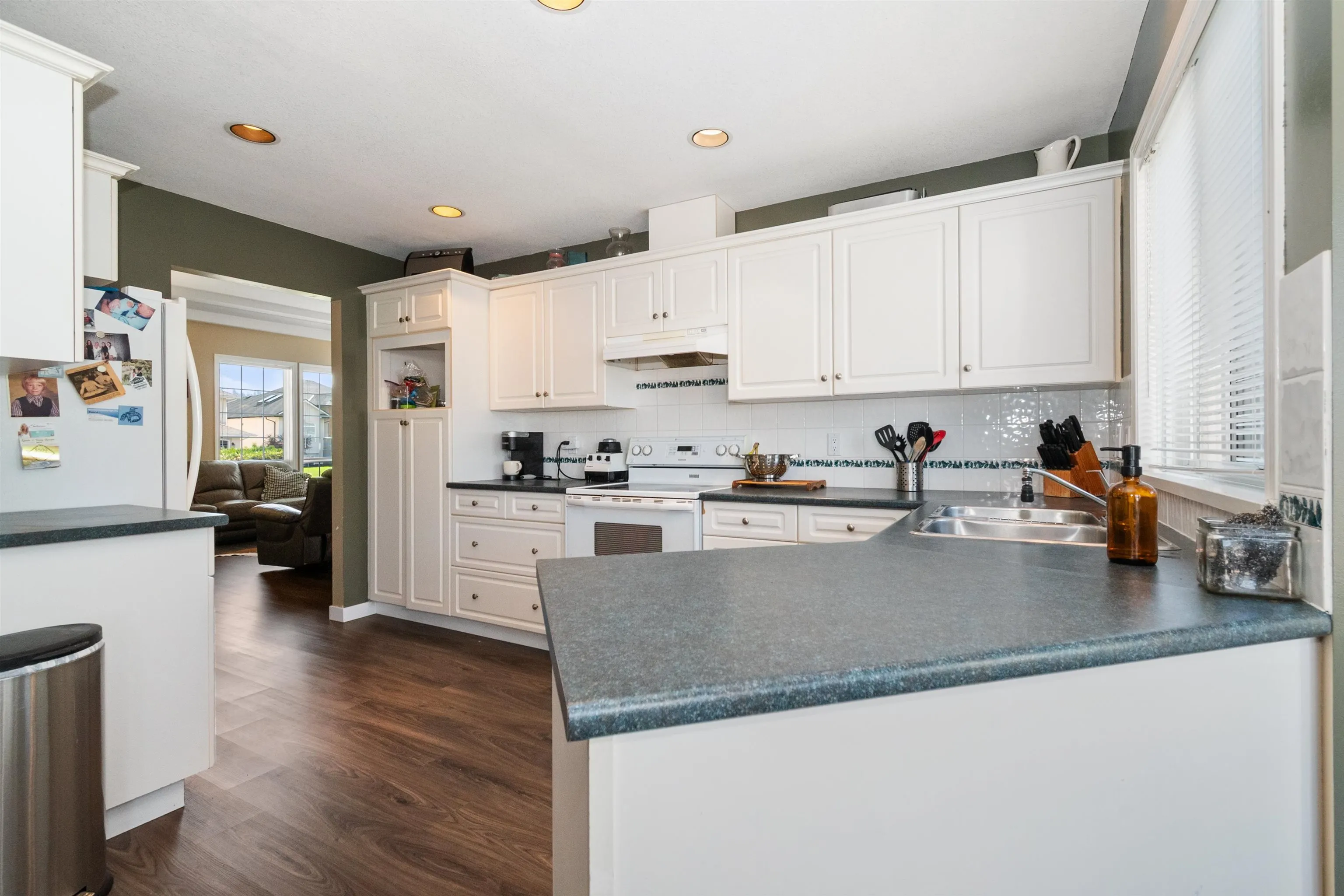 5683 Montesina Place