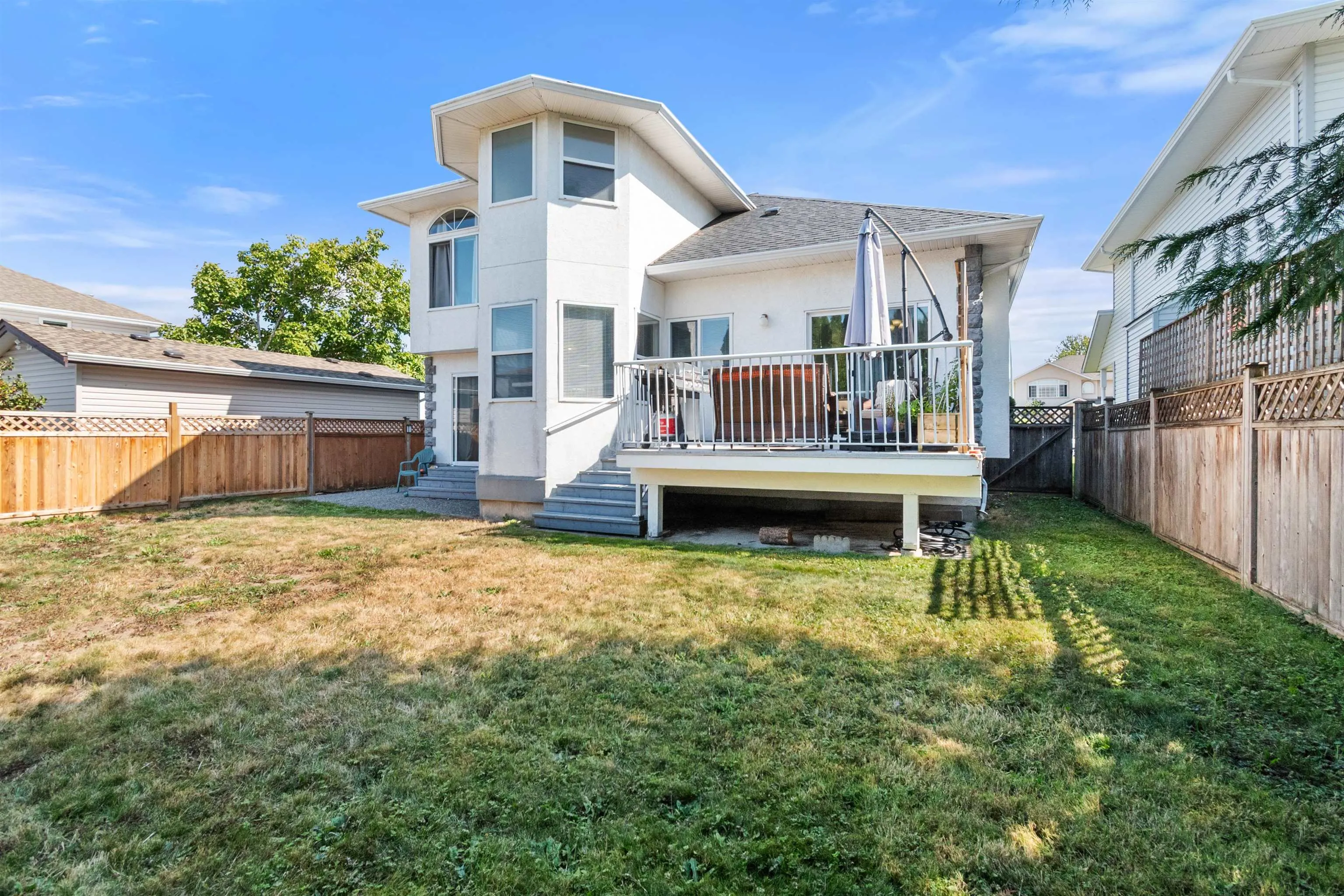 5683 Montesina Place