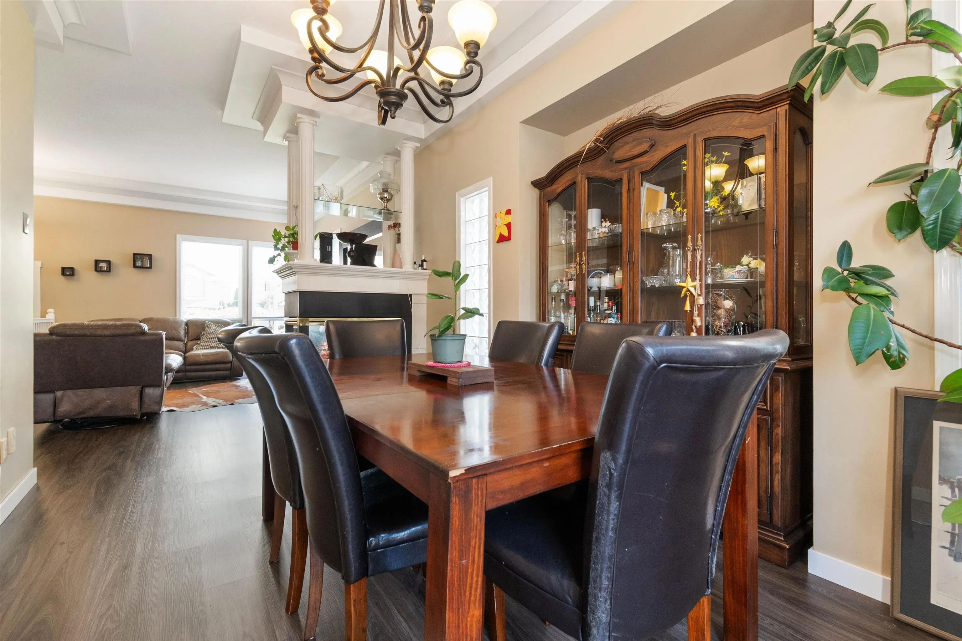 5683 Montesina Place