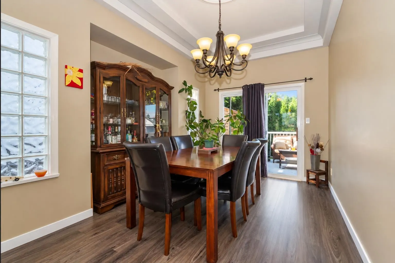 5683 Montesina Place