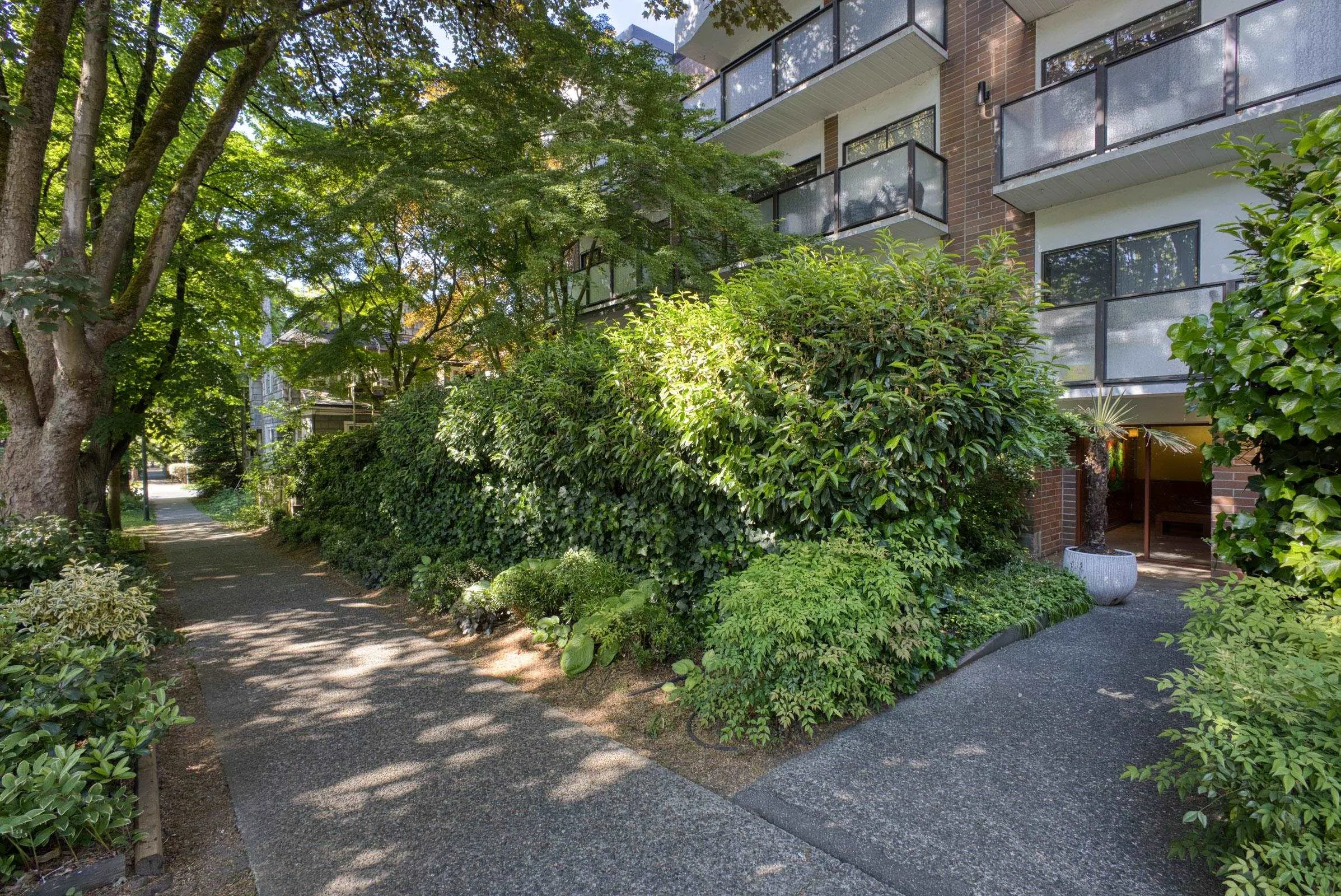 1535 Nelson Street #309