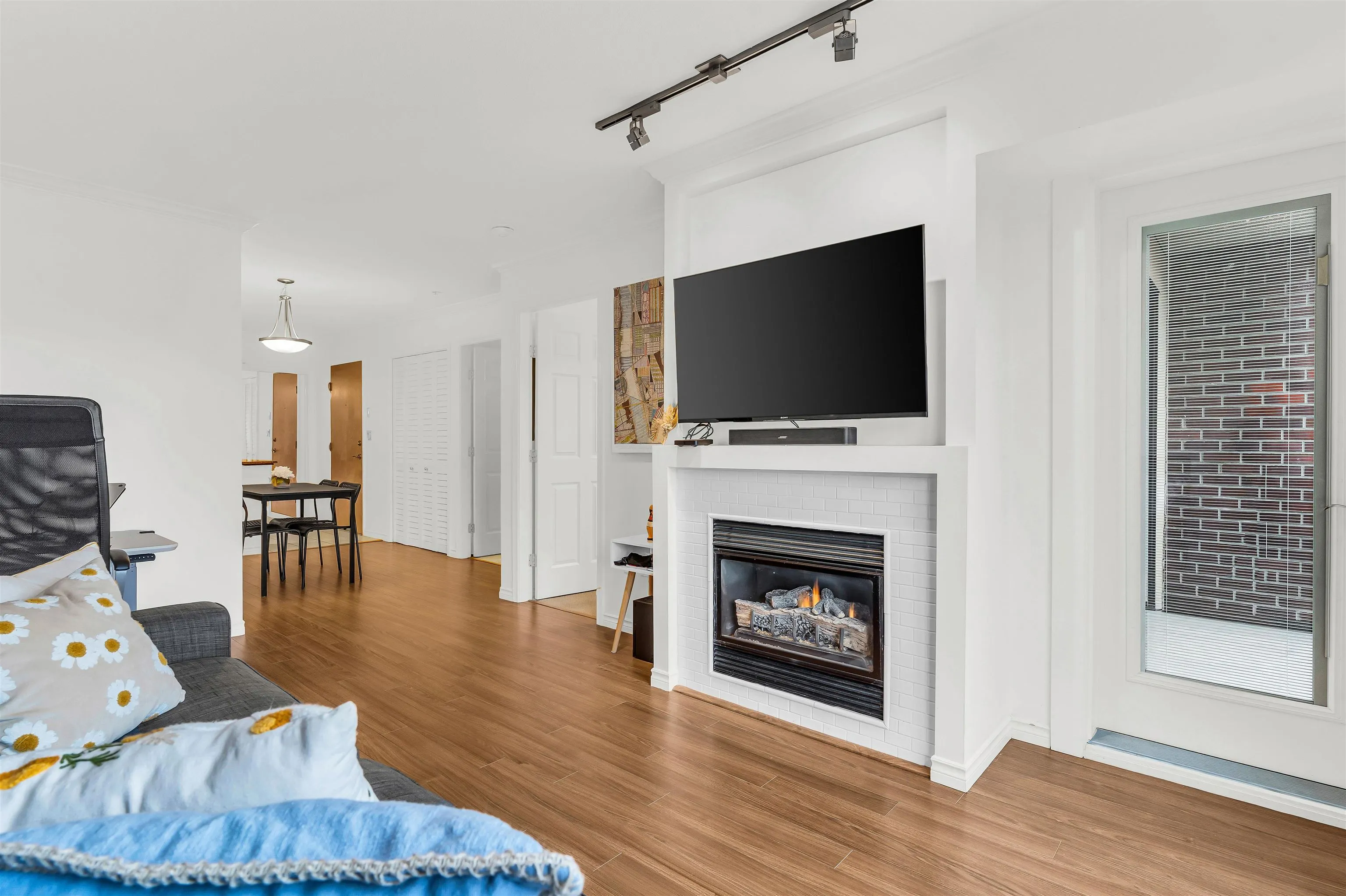 84 Grant Street #4011