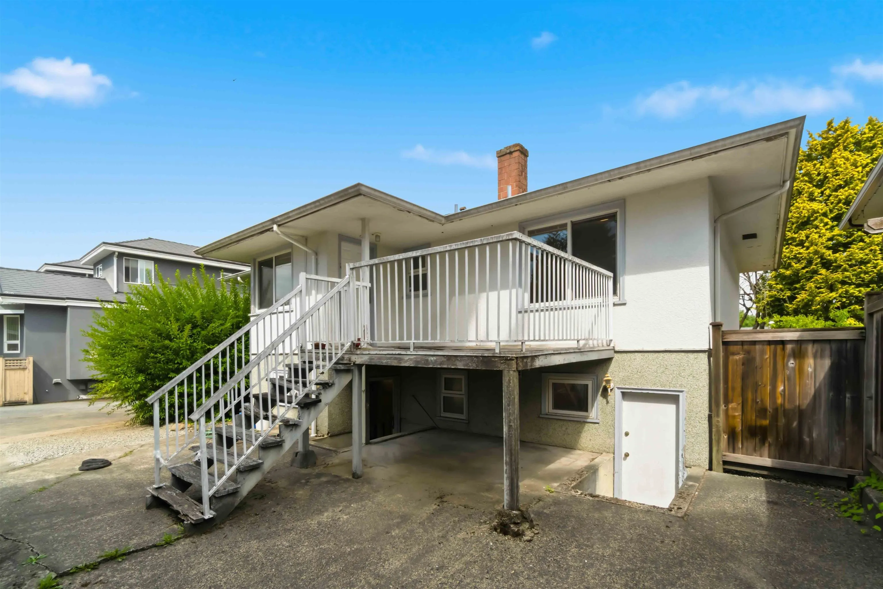 5428 Hardwick Street
