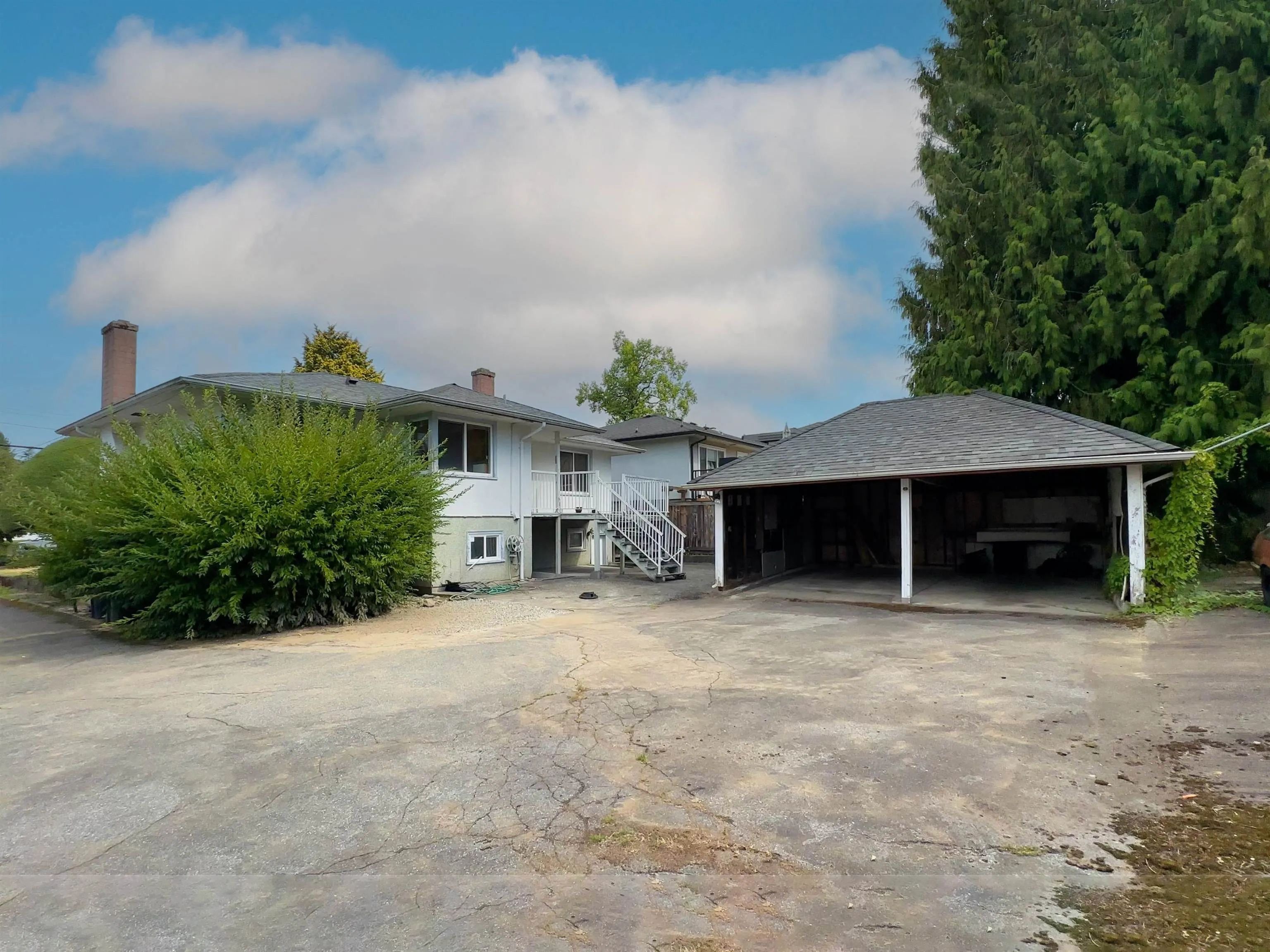 5428 Hardwick Street
