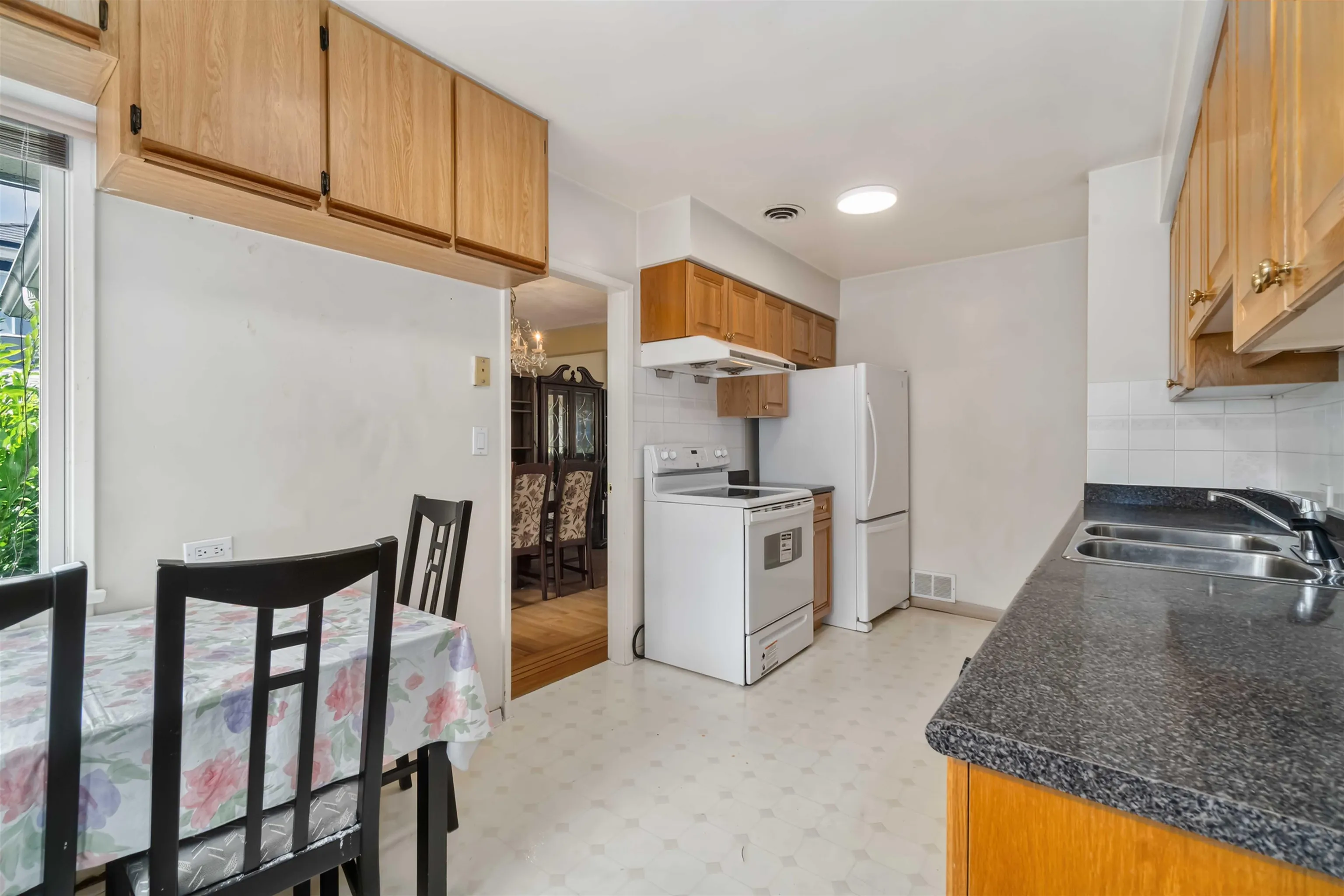 5428 Hardwick Street
