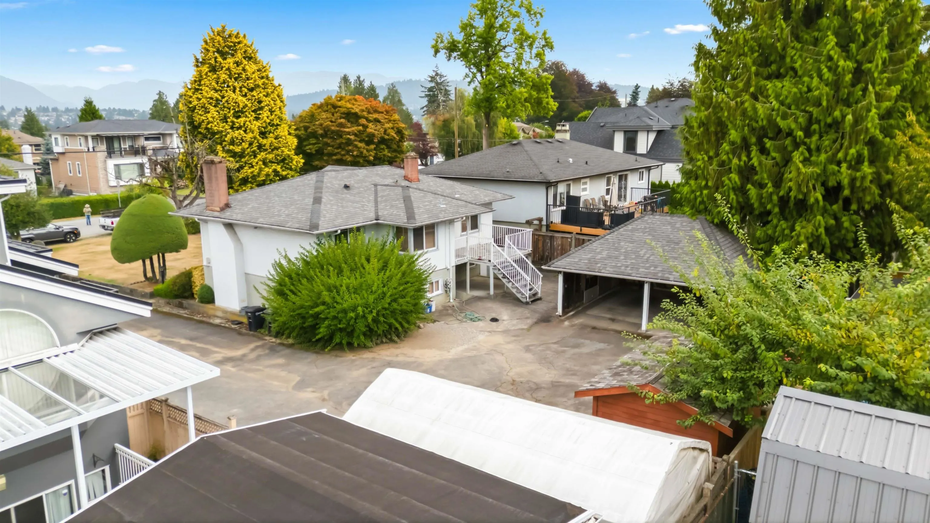 5428 Hardwick Street
