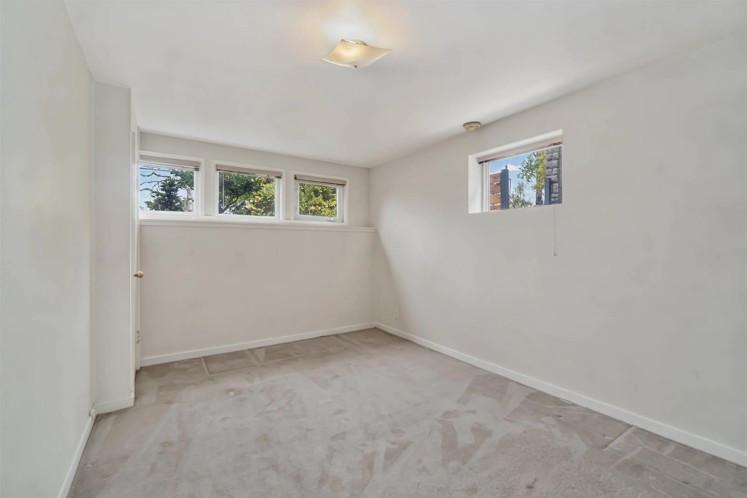 5428 Hardwick Street