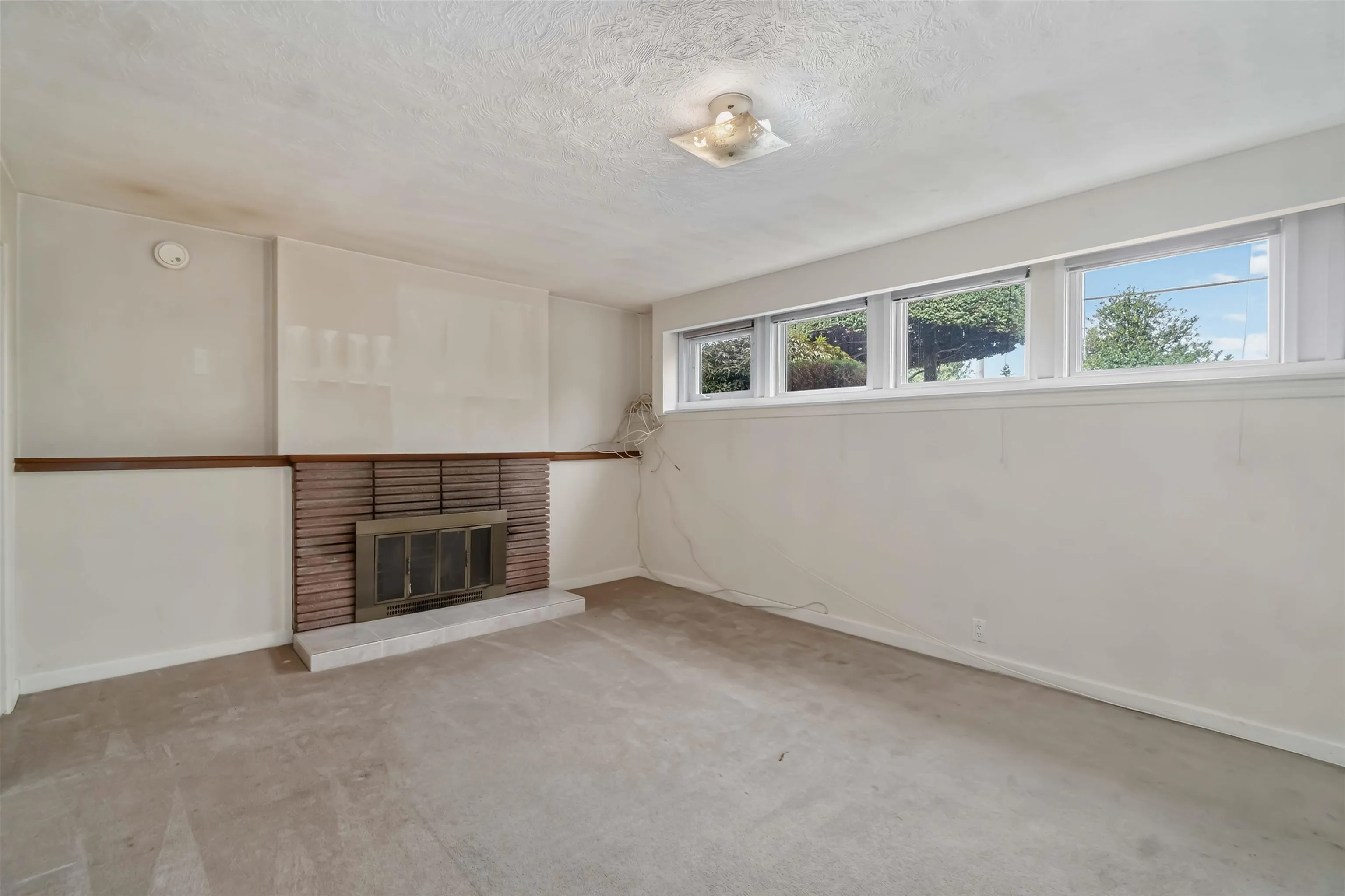 5428 Hardwick Street