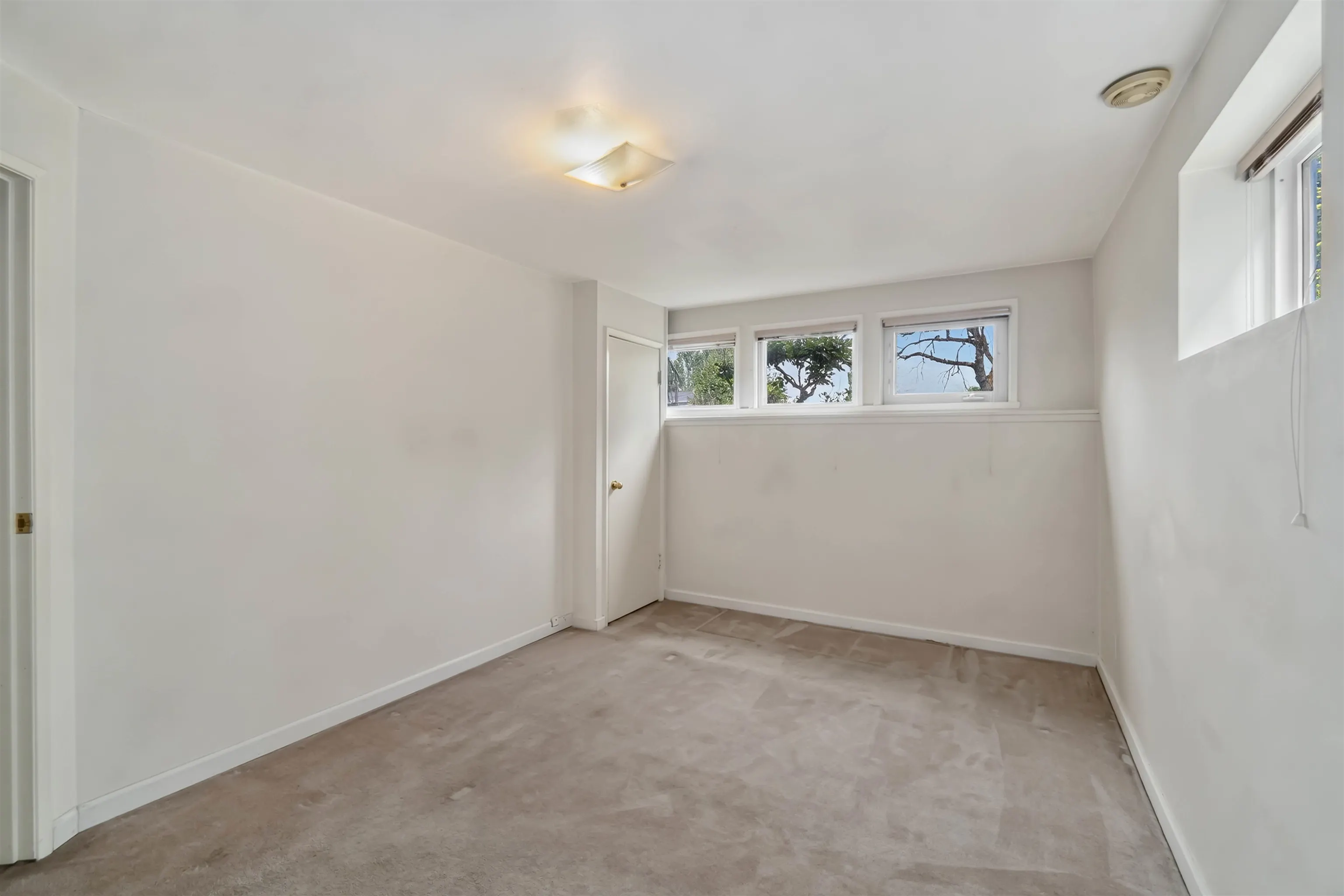 5428 Hardwick Street
